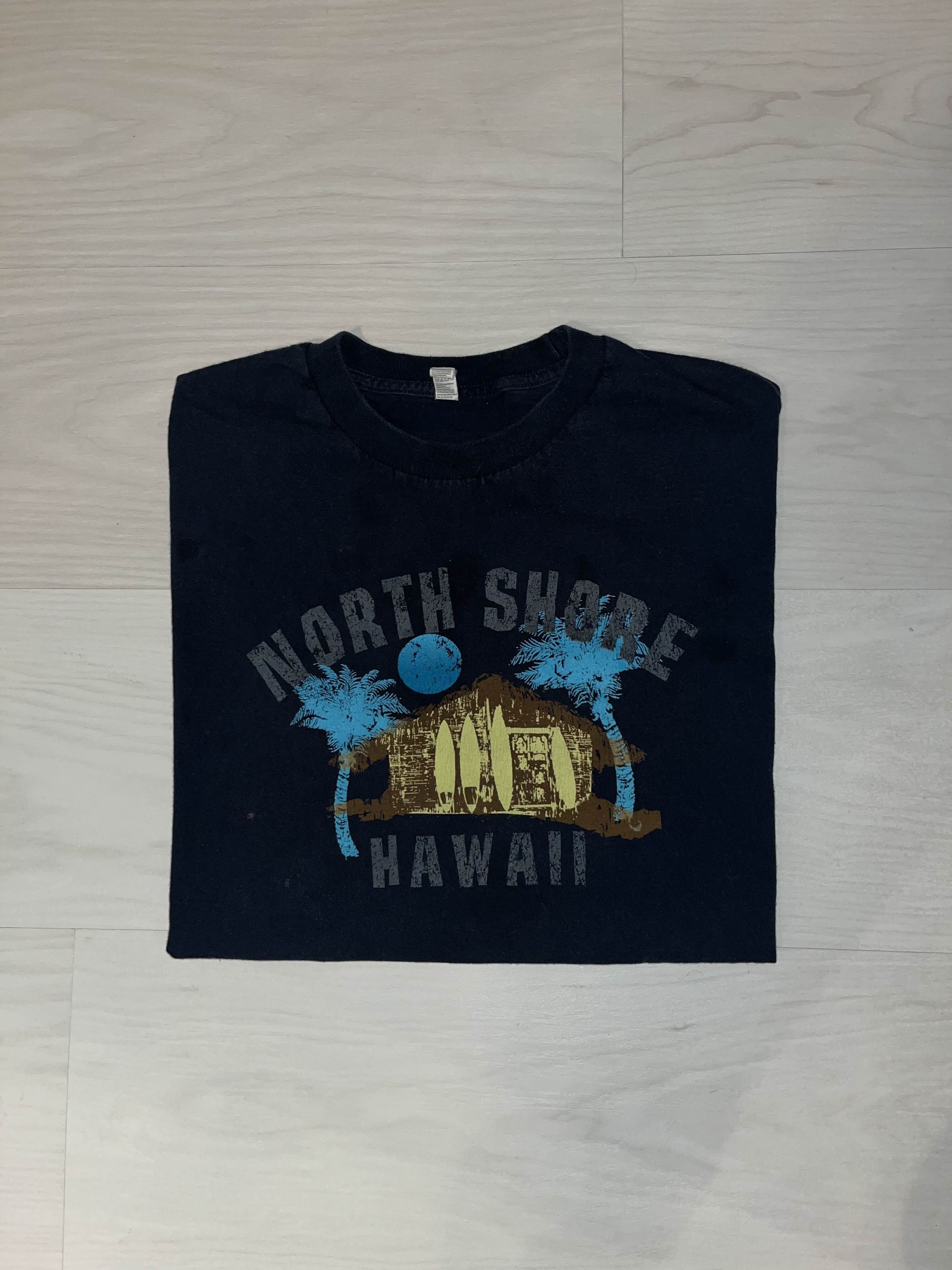 Vintage Y2K North Shore Hawaii Tourist Tee Size US XL / EU 56 / 4 - 1 Thumbnail