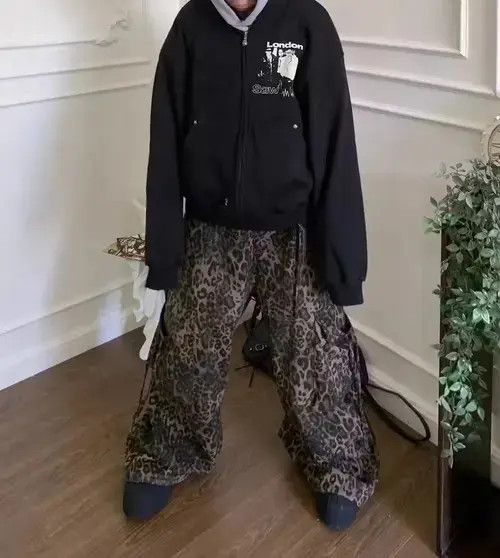 Japanese Brand × Jean Leopard print paratrooper pleated cargo wide-leg pants Size US 32 / EU 48 - 1 Thumbnail