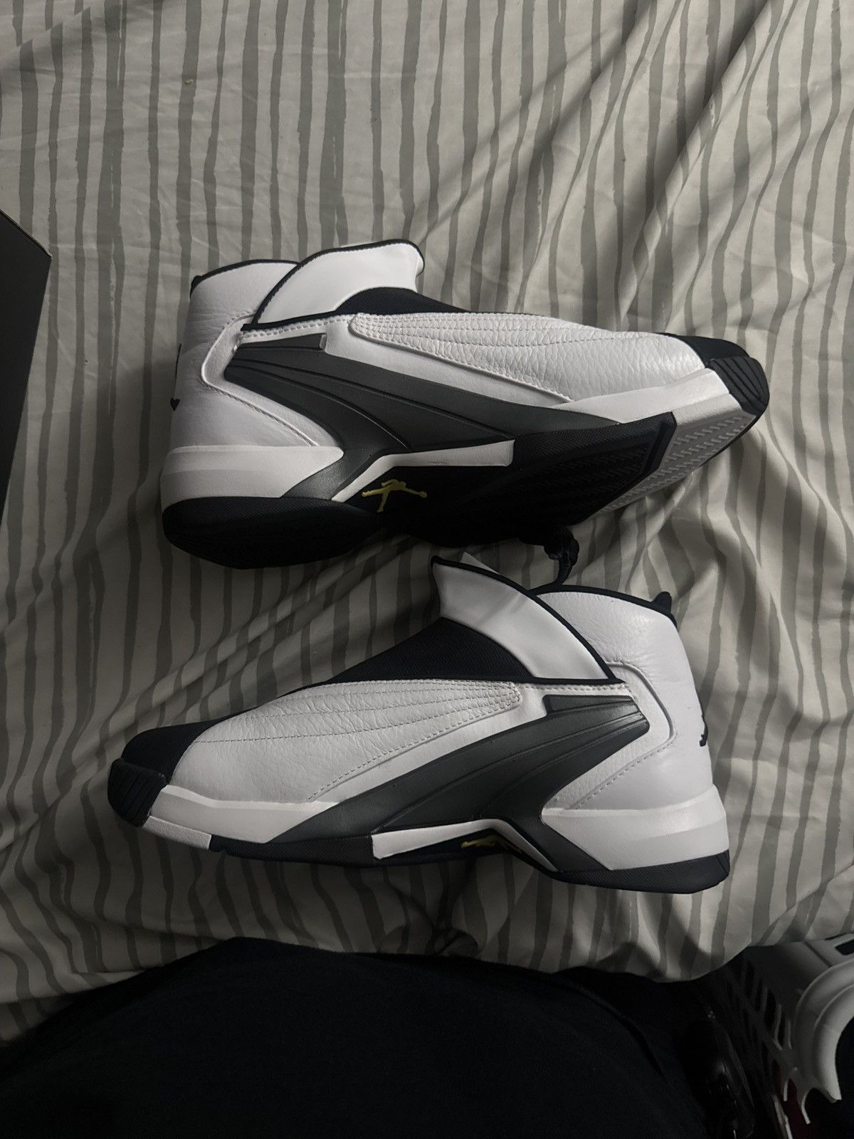Jordan Brand Jumpman swift white black Size US 12 / EU 45 - 6 Thumbnail