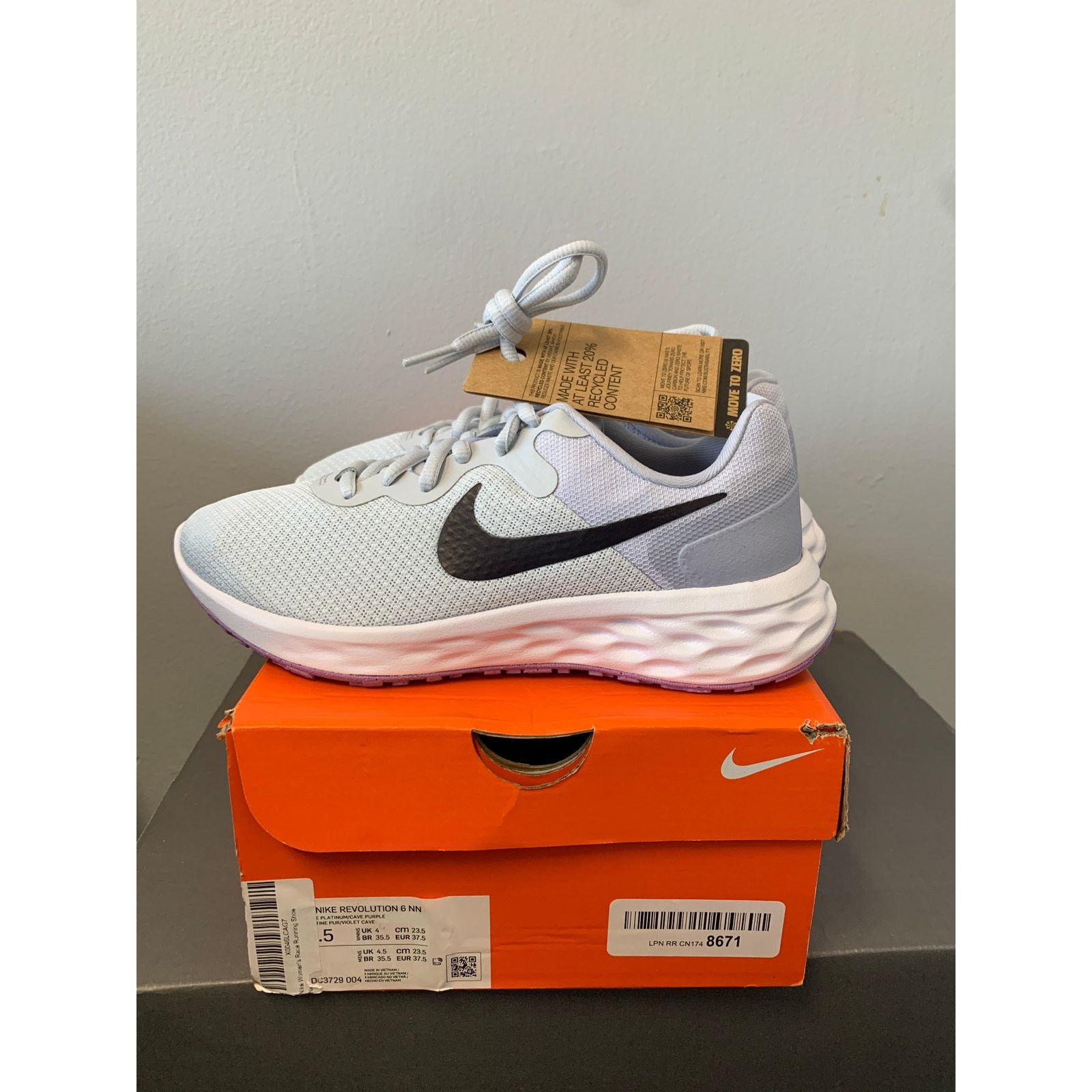 Nike Nike Air Revolution 6 Platinum Purple Women's 6.5 BRAND NEW Size US 6.5 / IT 36.5 - 4 Thumbnail