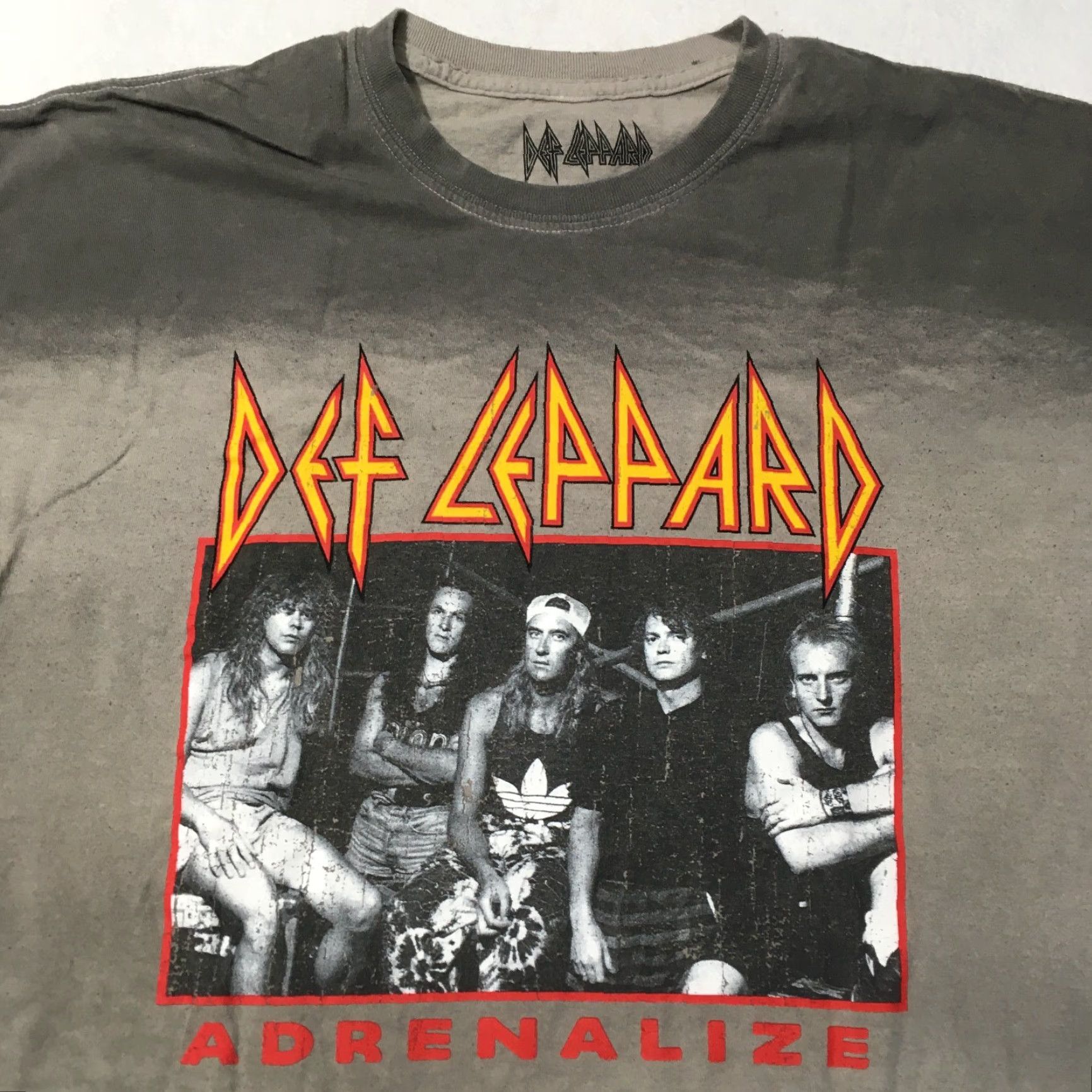 Doublet VINTAGE Def Leppard Adrenalize Tour Band T Mens M DOUBLE SIDED Short Sleeve Crew Neck Gray Cotton T-Shirt Men Bagde? Size US M / EU 48-50 / 2 - 2 Thumbnail