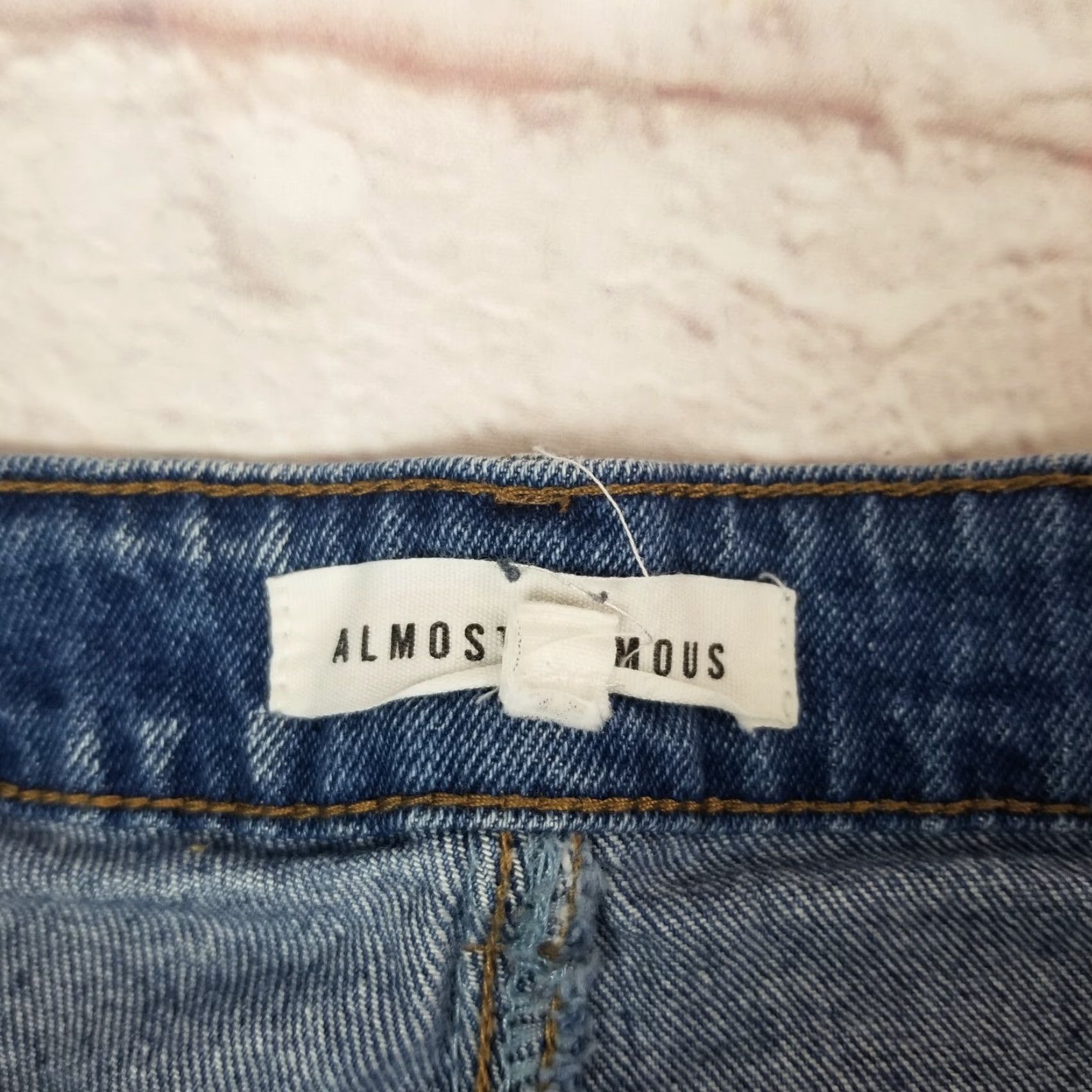Almost Famous VINTAGE Almost Famous Womens Jeans Size 3 Denim High Rise Light Wash Distressed Size 26" / US 2 / IT 38 - 5 Thumbnail