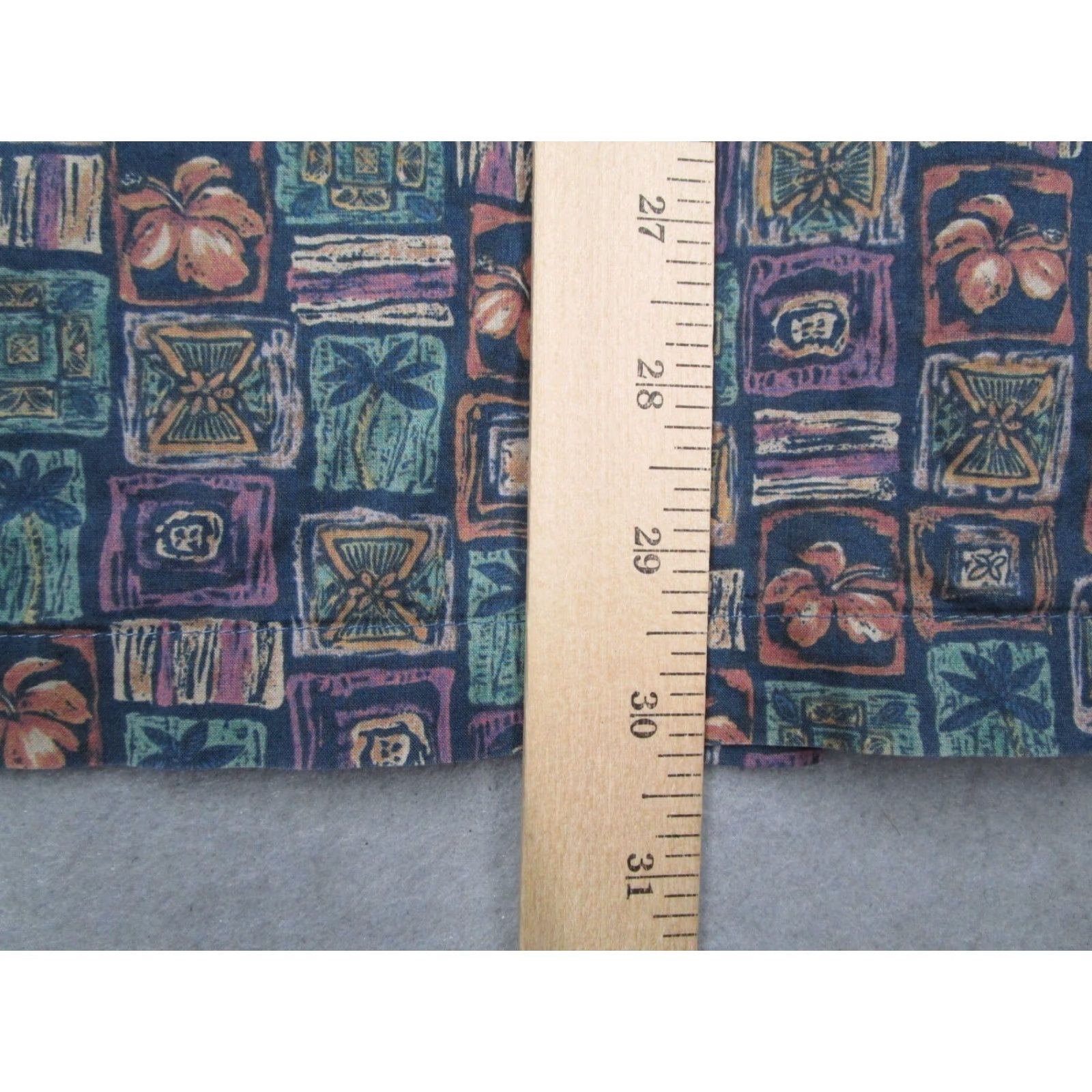 Tori Richard Tori Richard Shirt Men Extra Large Green Button-Up Hawaiian Cotton Lawn Short Sleeve Geometric 60s 70s USA Mens XL Green Cotton Lawn Button-Up Shirt Size US XL / EU 56 / 4 - 6 Thumbnail