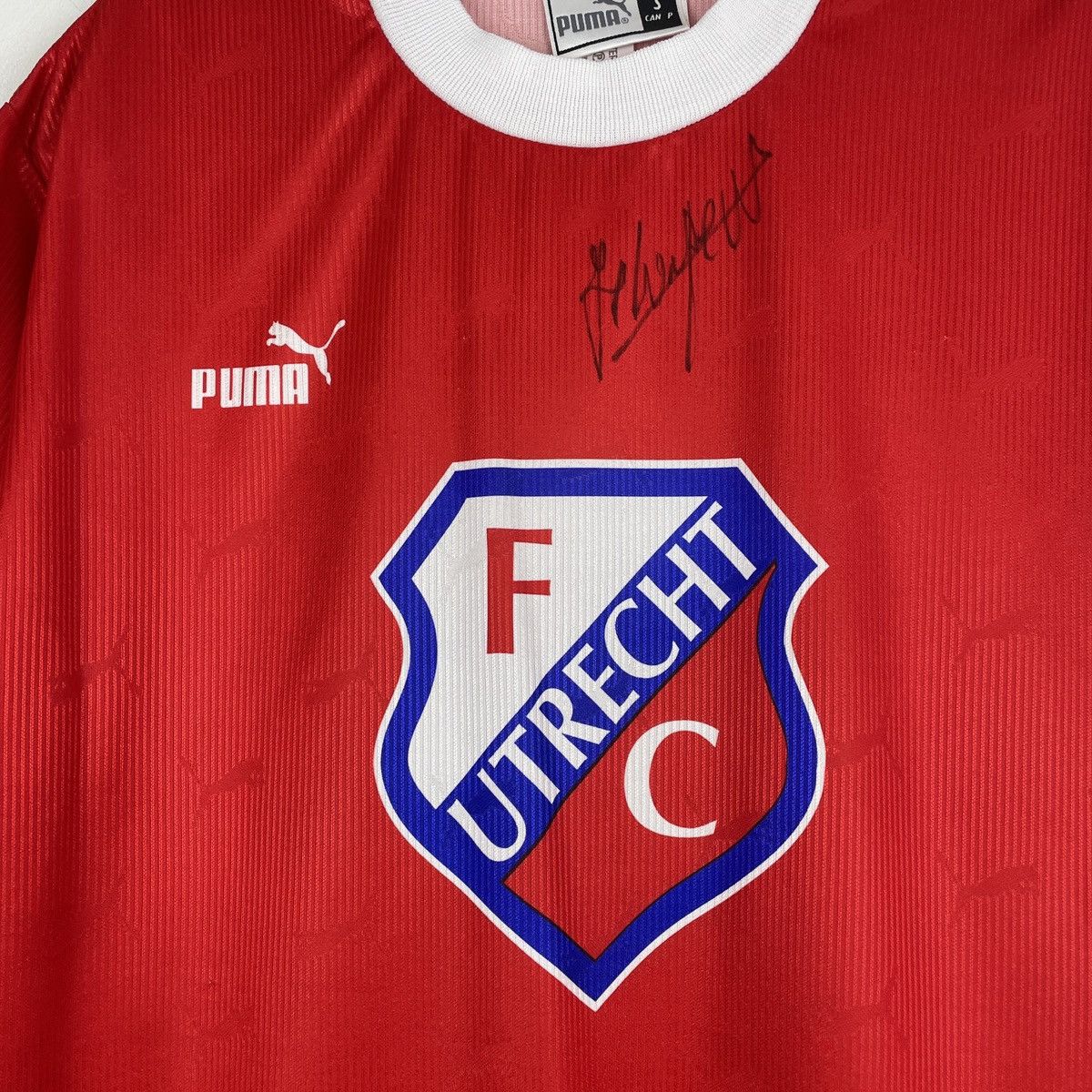 Puma Vintage FC Utrecht Puma Training Jersey Shirt Men Size S-M Size US S / EU 44-46 / 1 - 2 Thumbnail