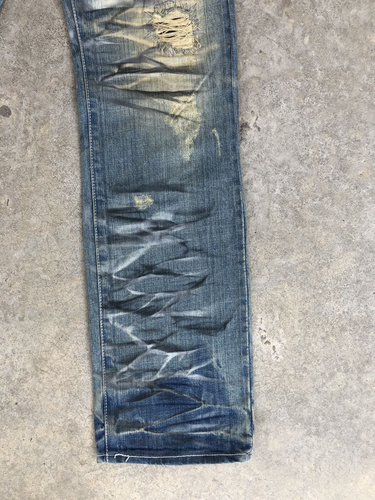 Who Decides War Japanese Urban Craft Distressed Jeans Size US 31 - 7 Thumbnail