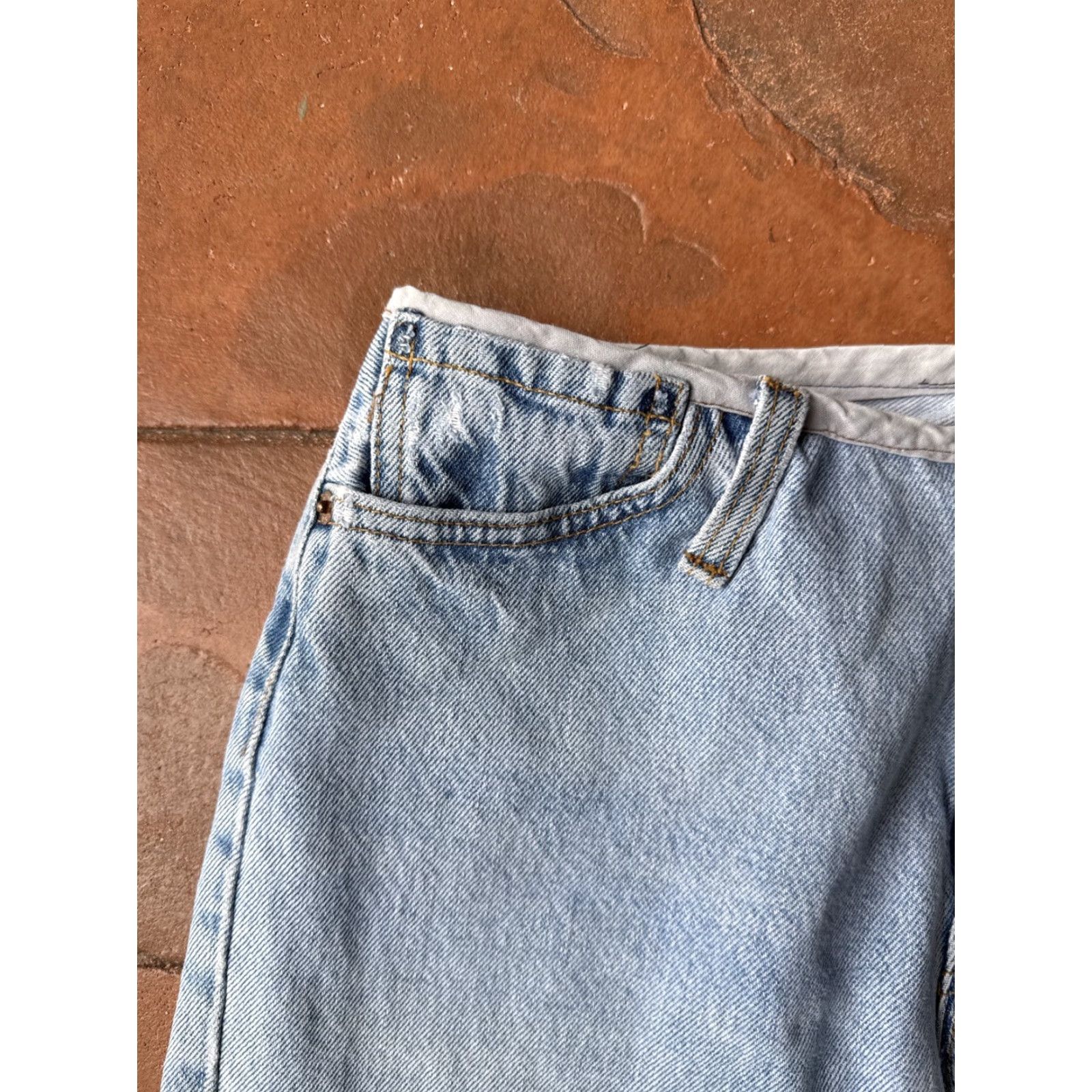 Levi's VINTAGE Levi's 501 Jeans Womens 29x32 Button Fly Blue Denim 90s USA Size 29" - 5 Thumbnail