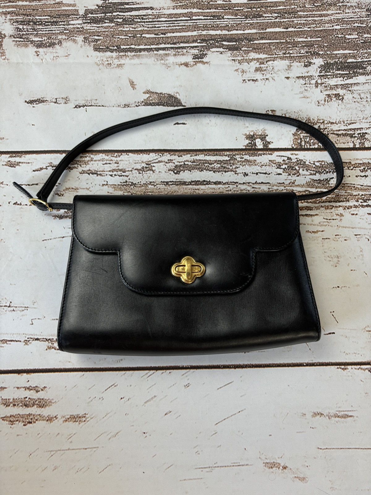 Bally Leather Vintage Bally Vintage Leather Crossbody Bag Grailed