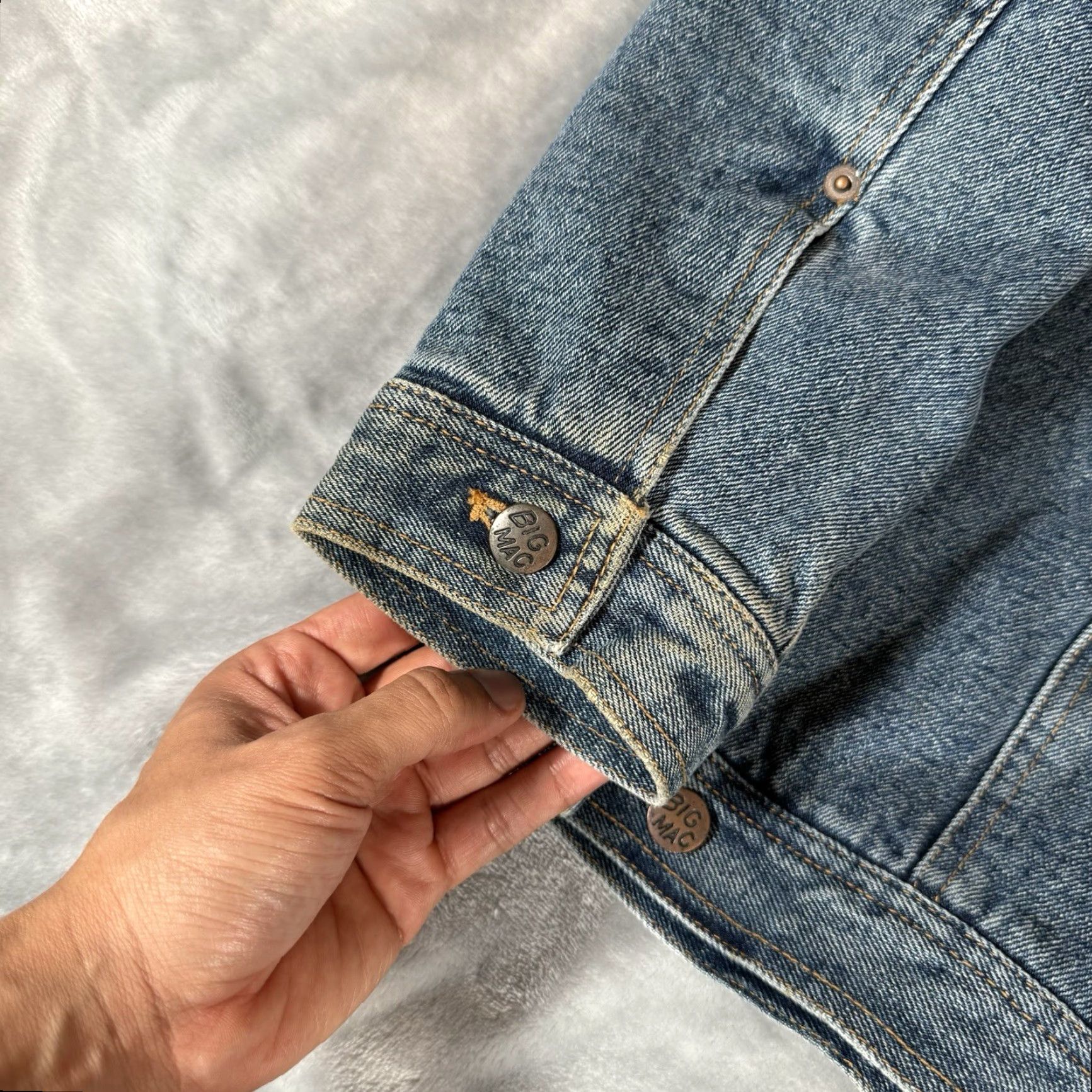 Vintage VINTAGE Big Mac Denim Trucker Jacket Mens M Oversized Workwear Blue Size US M / EU 48-50 / 2 - 4 Thumbnail