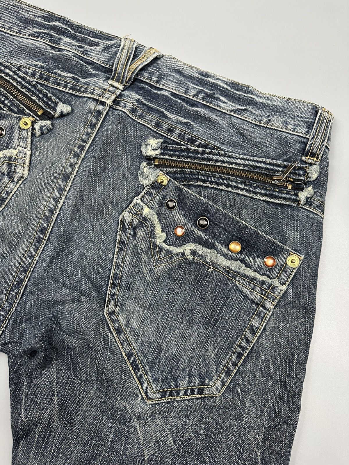 If Six Was Nine Distressed Denim Lightning Flare Jeans Size US 33 - 8 Thumbnail