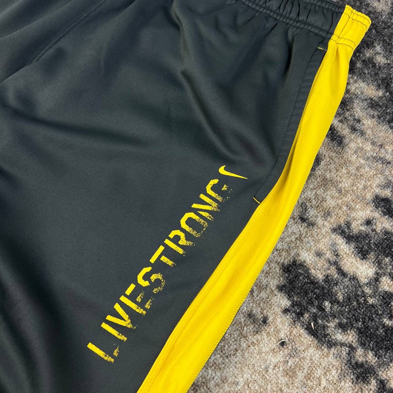 Nike Nike Livestrong Big Logo Vintage Y2K Baggy Track Pants Size US 36 / EU 52 - 4 Thumbnail