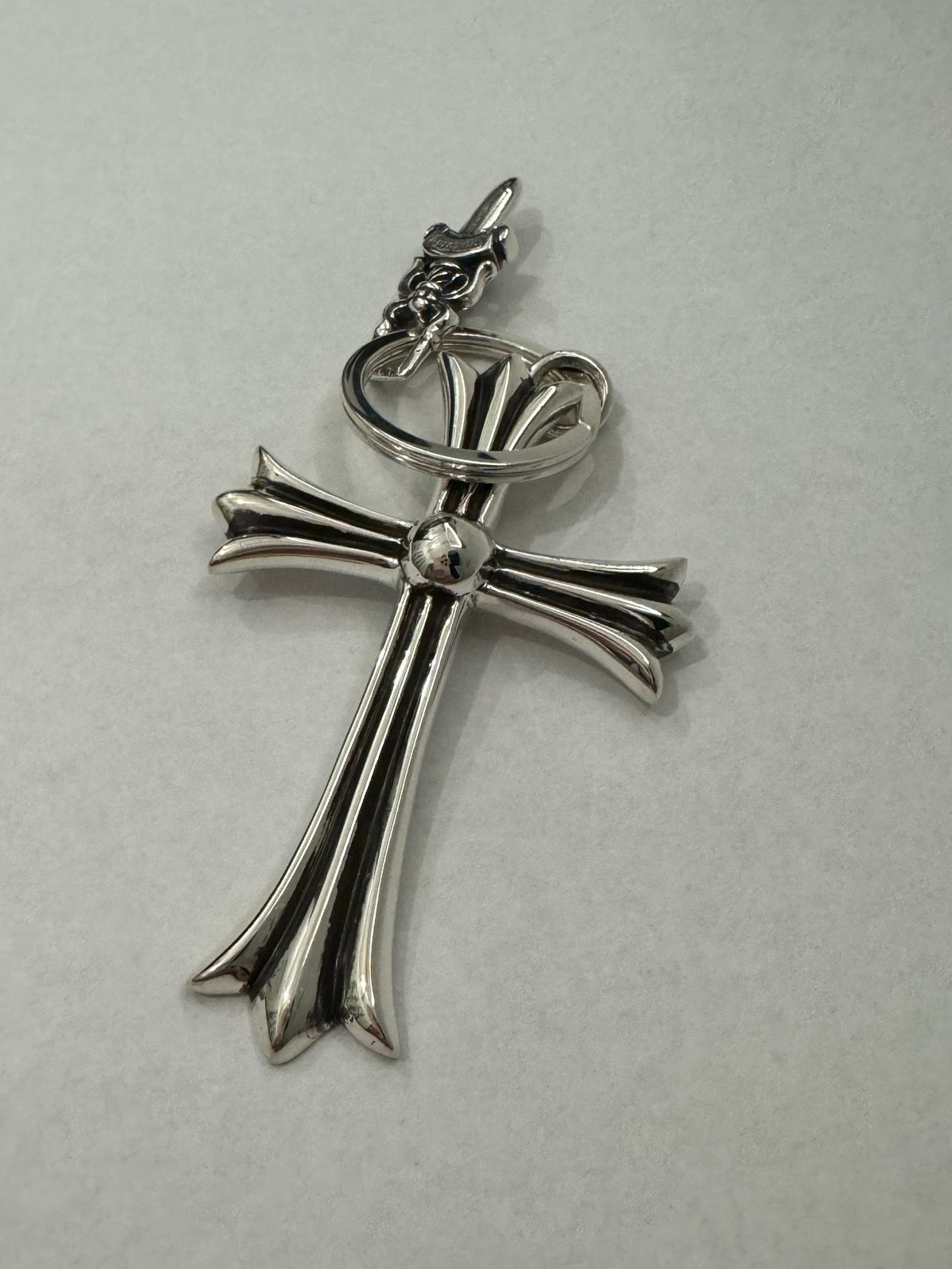 Pre-owned Chrome Hearts Ch Cross Large Keyring In Silver