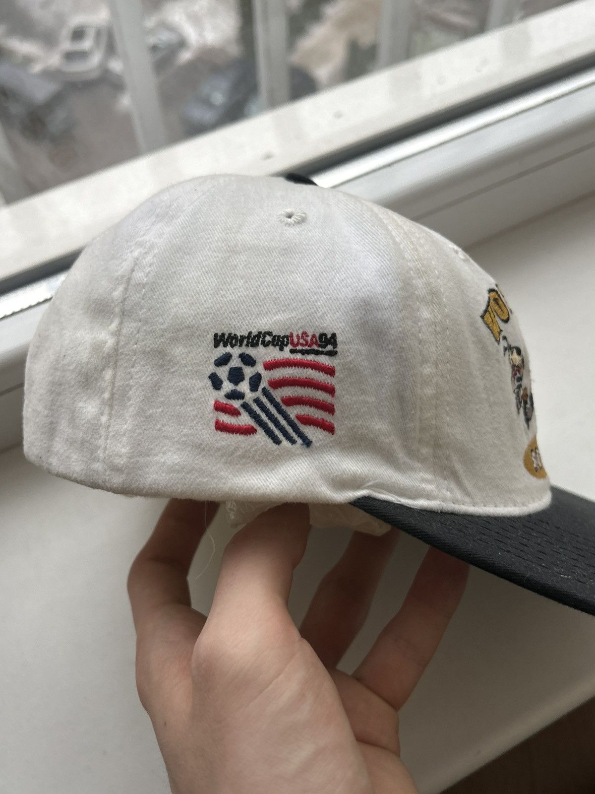 Warner Bros RARE 1994 Looney Tunes USA World Cup Hat Cap Size ONE SIZE - 3 Thumbnail