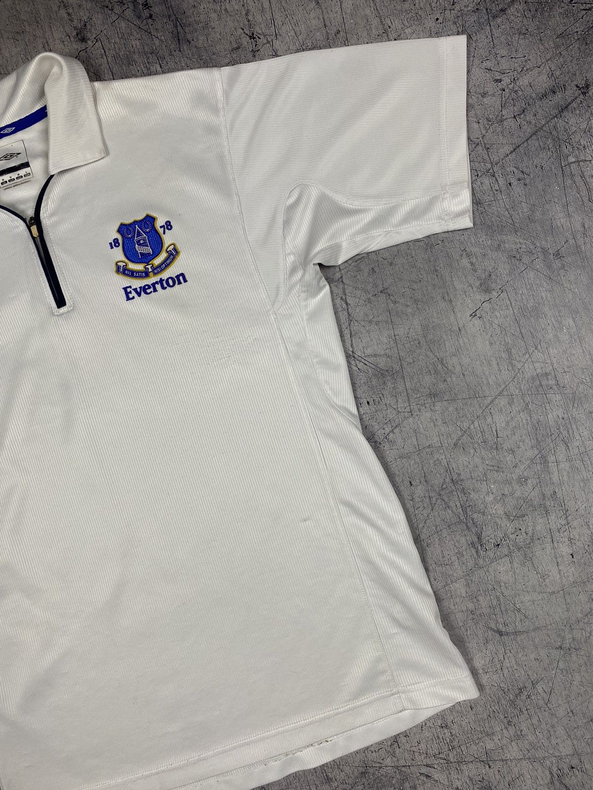 Umbro × Vintage Vintage Umbro Everton 2008 Soccer Jersey Size US M / EU 48-50 / 2 - 3 Thumbnail