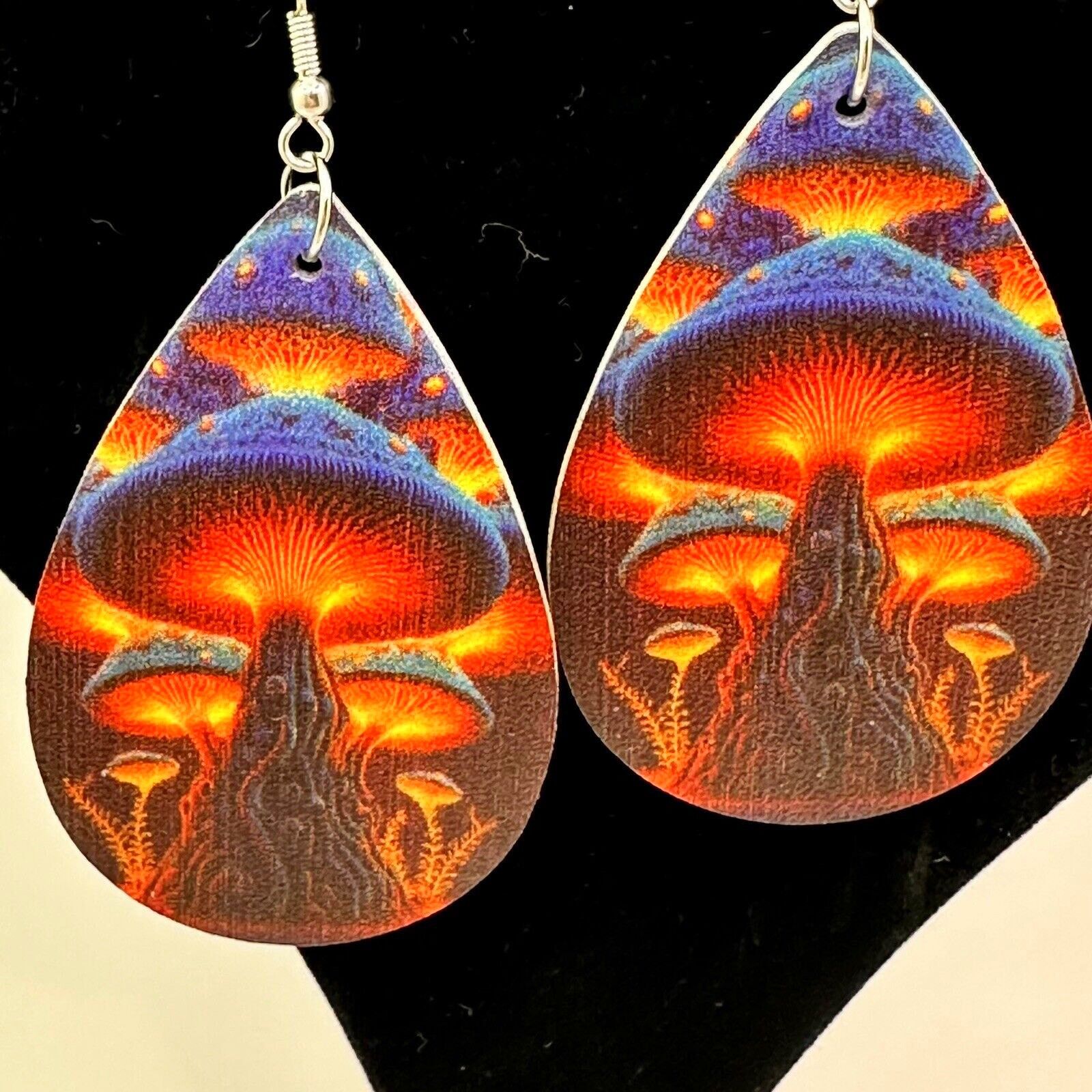 Other Luminous Mushroom Jellyfish Print Teardrop Dangle Earrings Size ONE SIZE - 1 Thumbnail