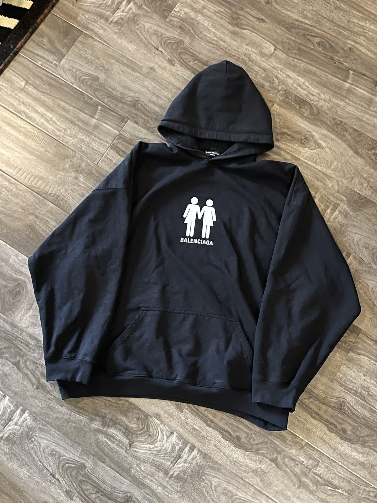 Balenciaga Balenciaga 2022 Pride Oversized Hoodie Size US S / EU 44-46 / 1 - 1 Thumbnail