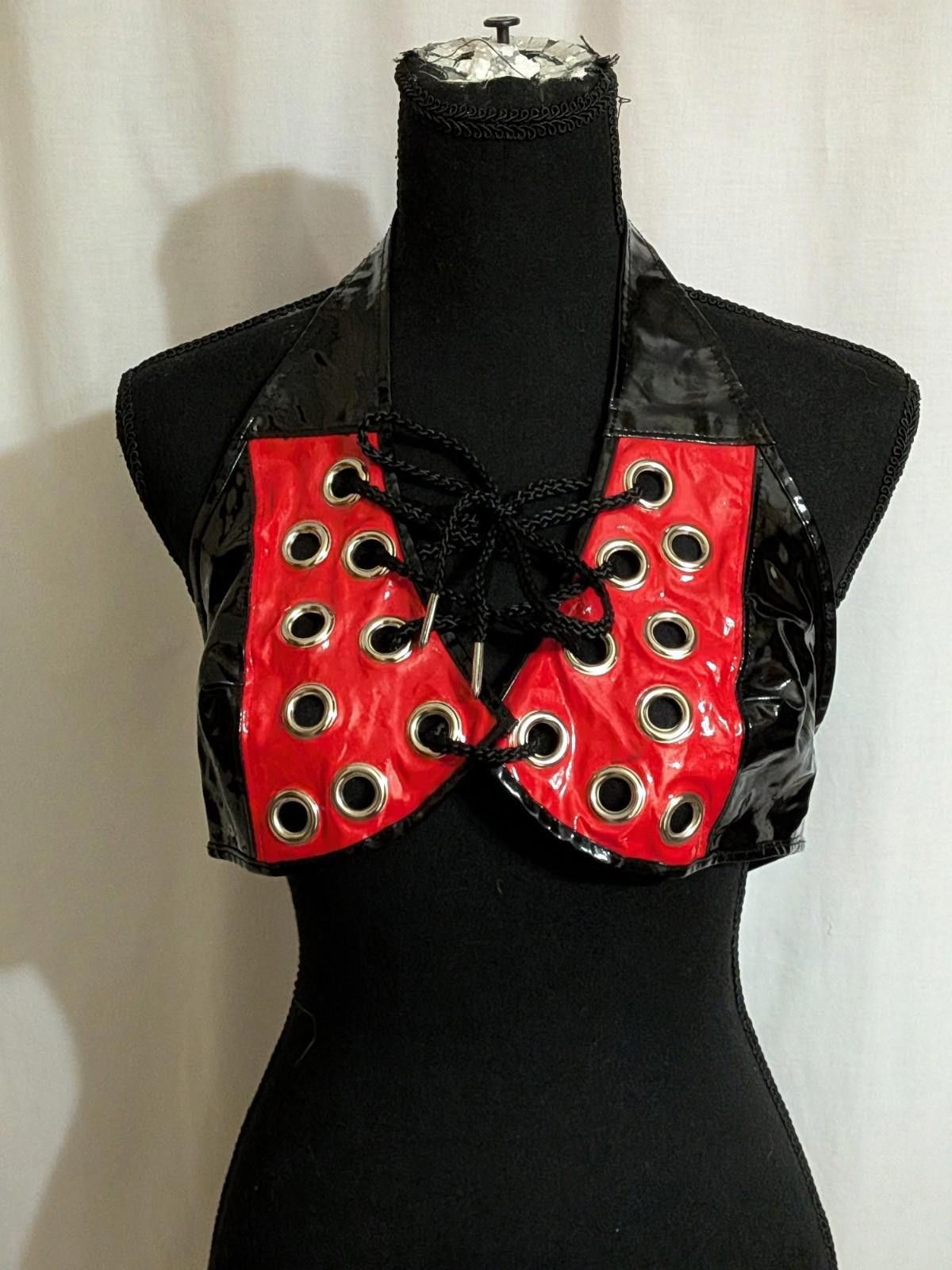 The Unbranded Brand VTG 90s Black & Red Vinyl Gothic Vampire Fetish Clubwear Bra Size ONE SIZE - 5 Thumbnail