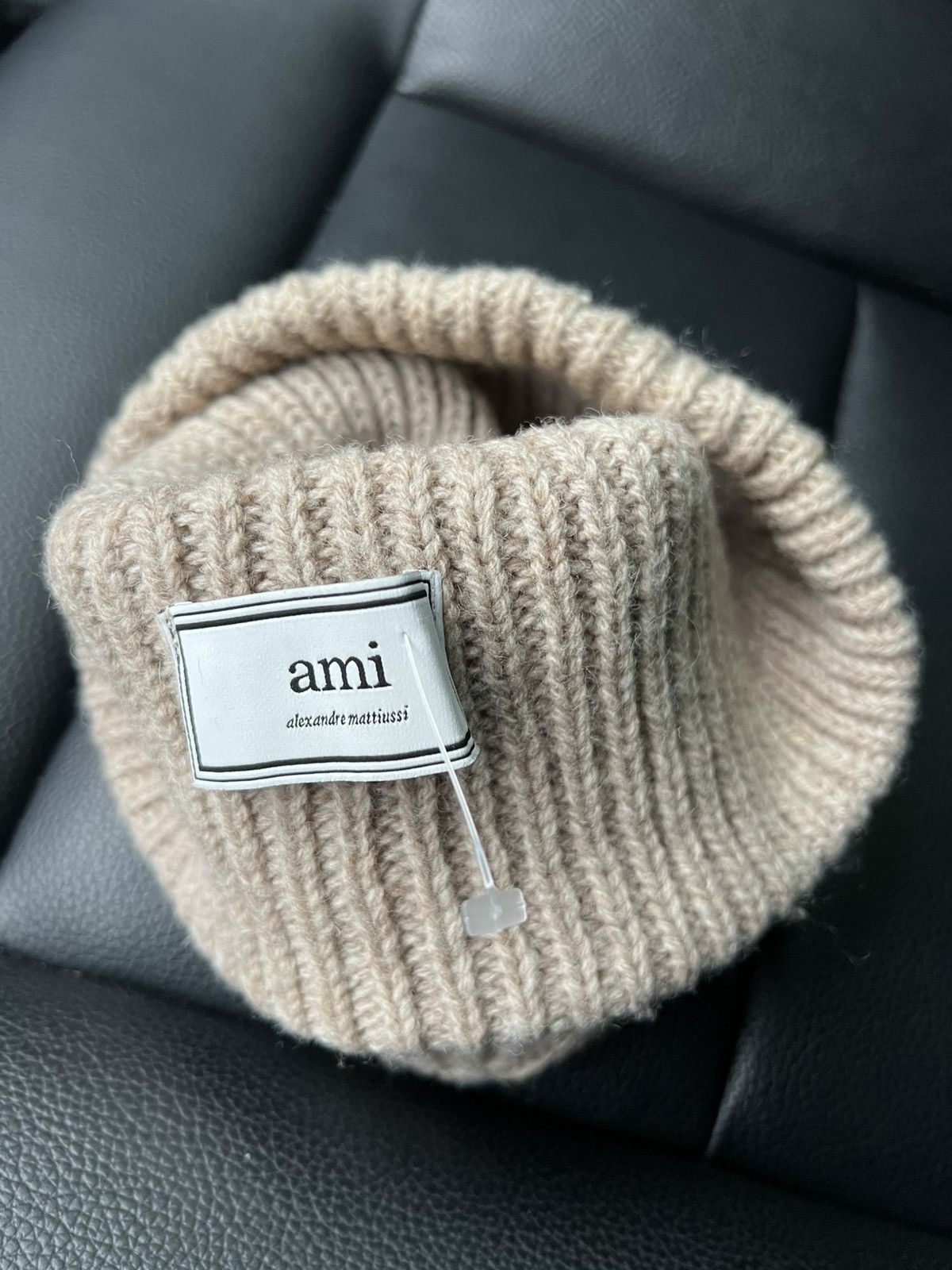 AMI VERY RARE AMI KNIT HATS DESIGNER CASUAL Size ONE SIZE - 3 Thumbnail