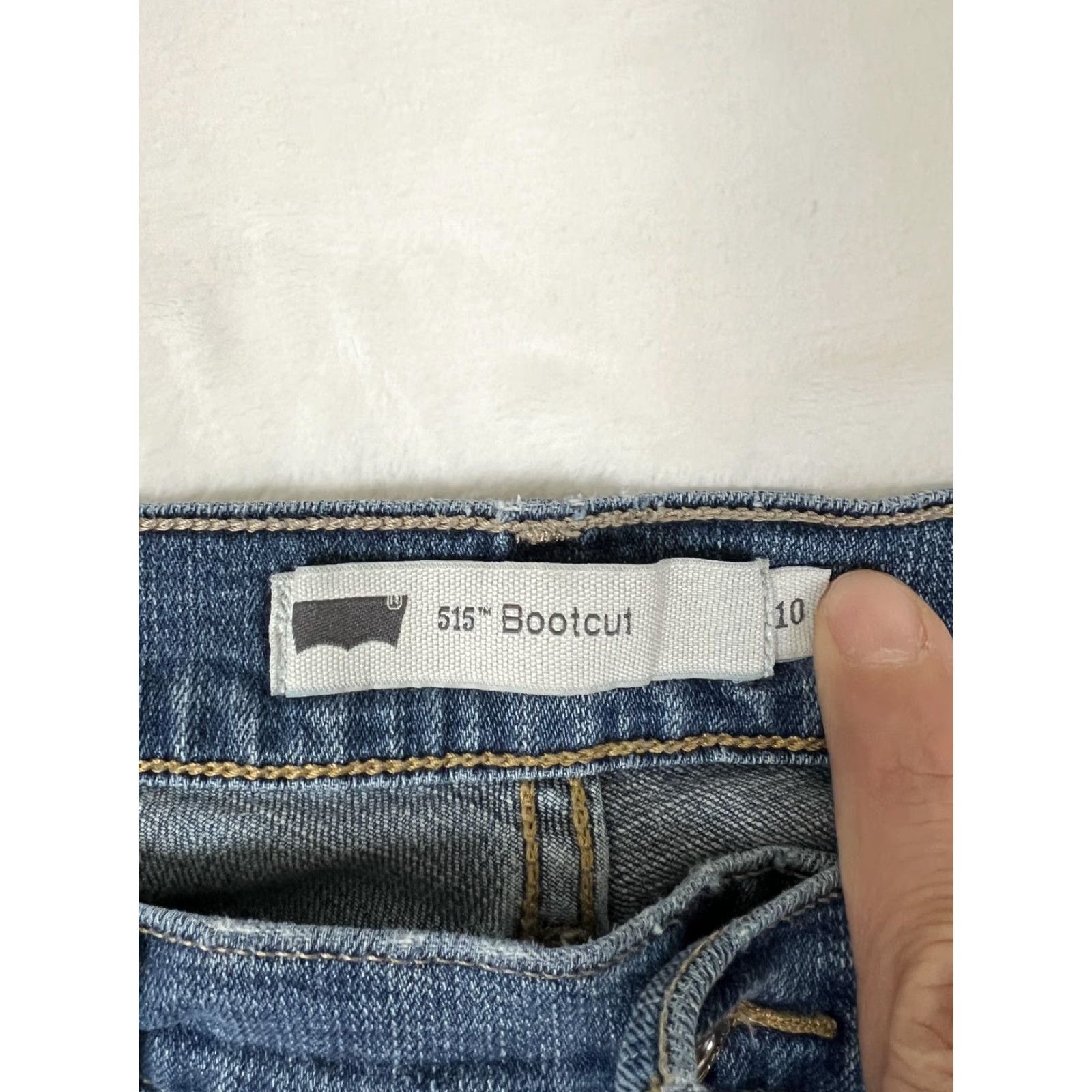 Levi's Levi's 515 Bootcut Jeans Women's 10 Blue Medium Wash Mid Rise Denim 30x30 Size 32" / US 10 / IT 46 - 2 Thumbnail