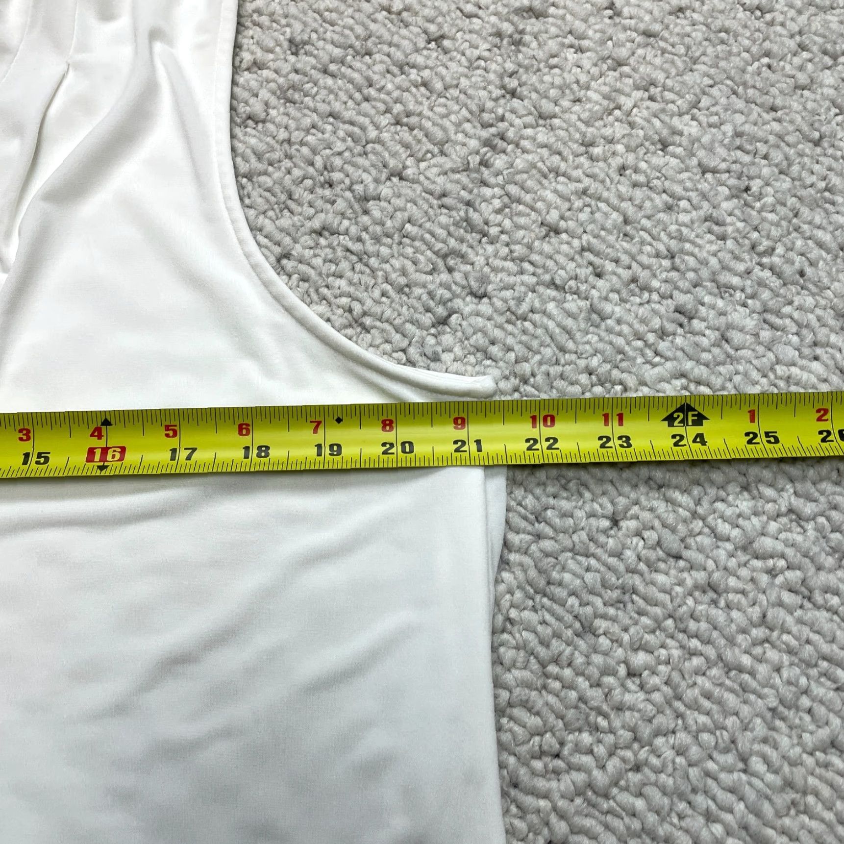 Vintage VINTAGE Ivanka Trump Shirt Womens L White Solid Sleeveless Tank Top Zip 1/4 Zip Size L / US 10 / IT 46 - 5 Thumbnail