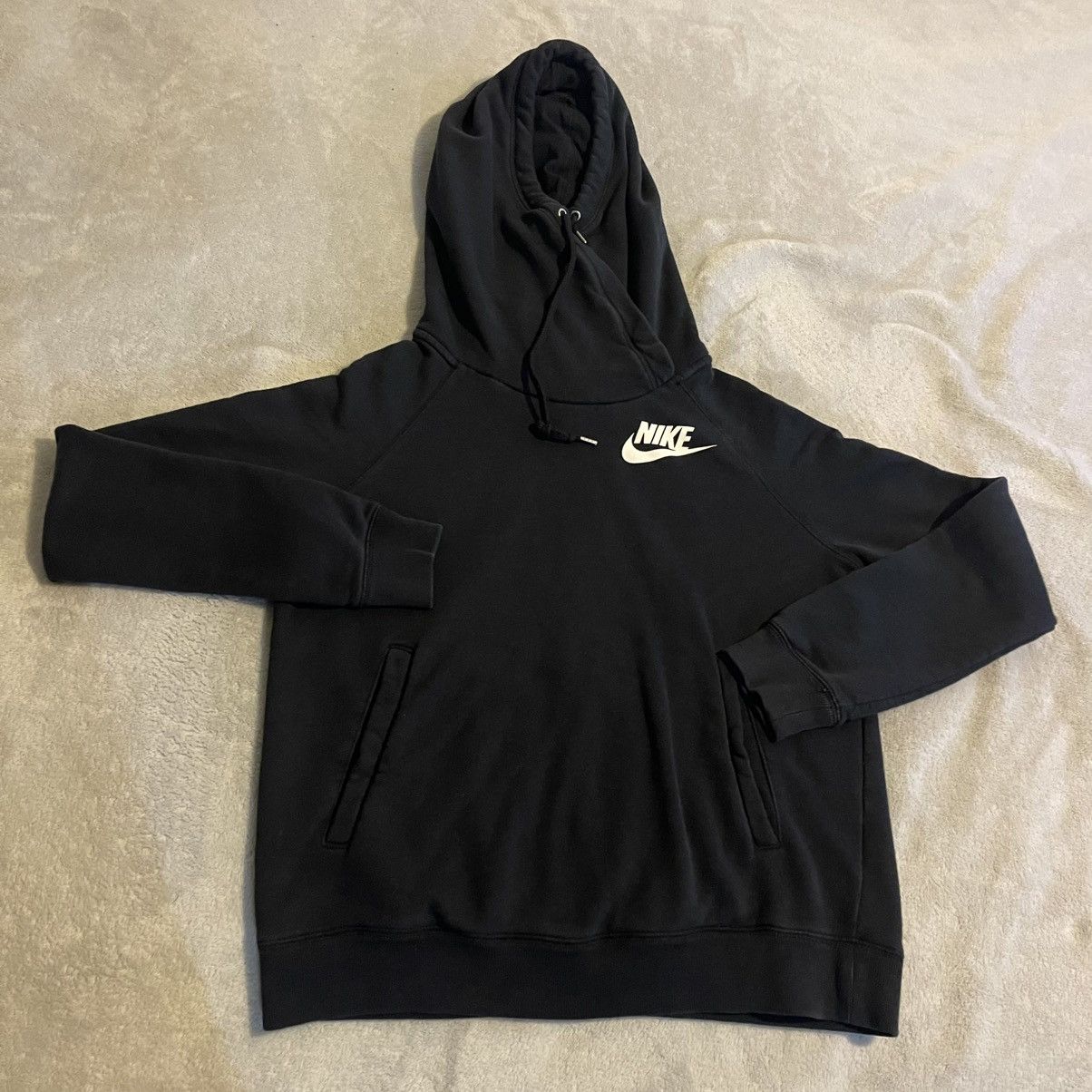 Nike Nike Hoodie Women Medium Black Sweatshirt Pullover Sweater Size M / US 6-8 / IT 42-44 - 1 Thumbnail