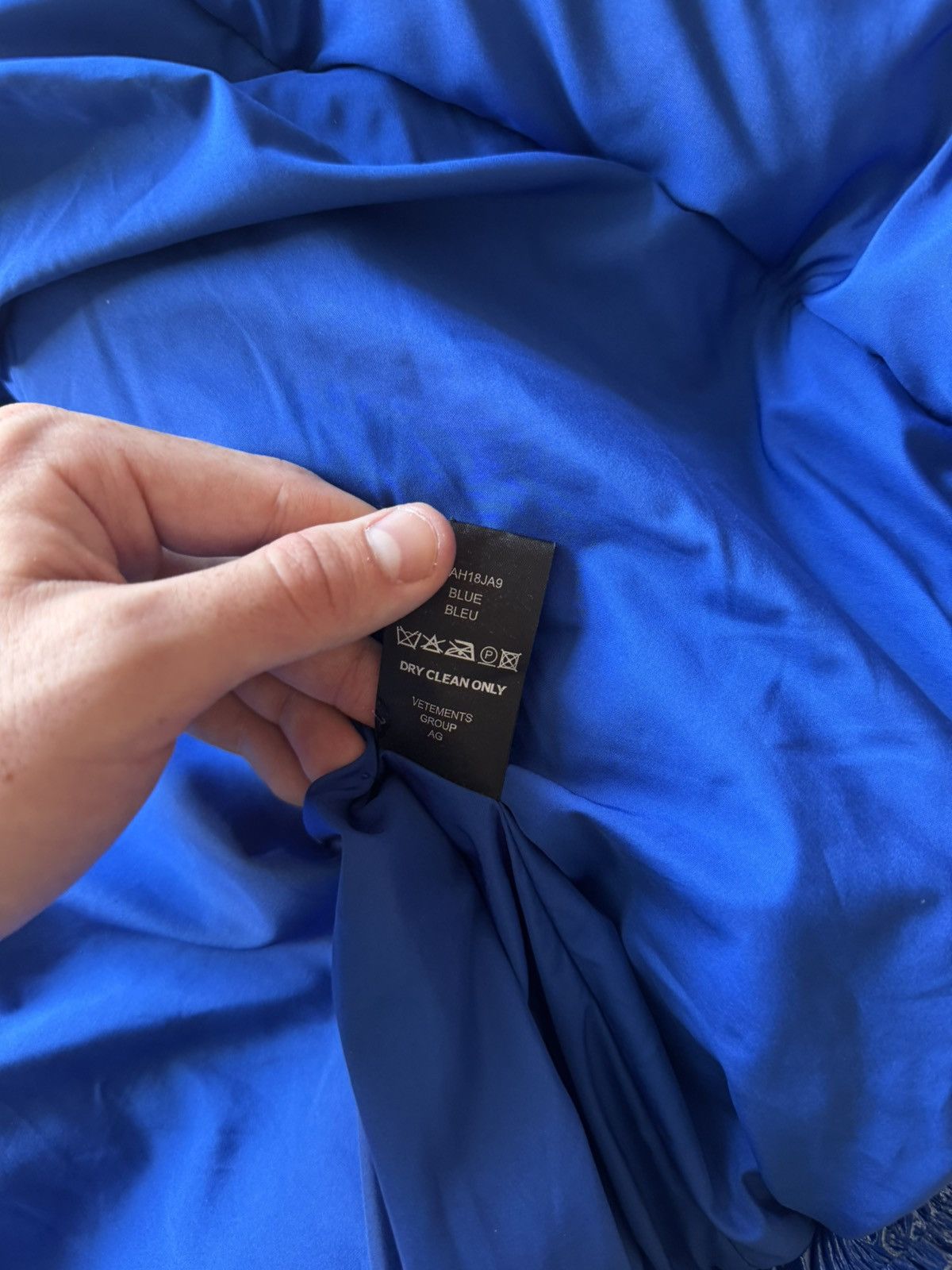 Vetements Vetements FW17 Miss Webcam Puffer Size US S / EU 44-46 / 1 - 9 Thumbnail