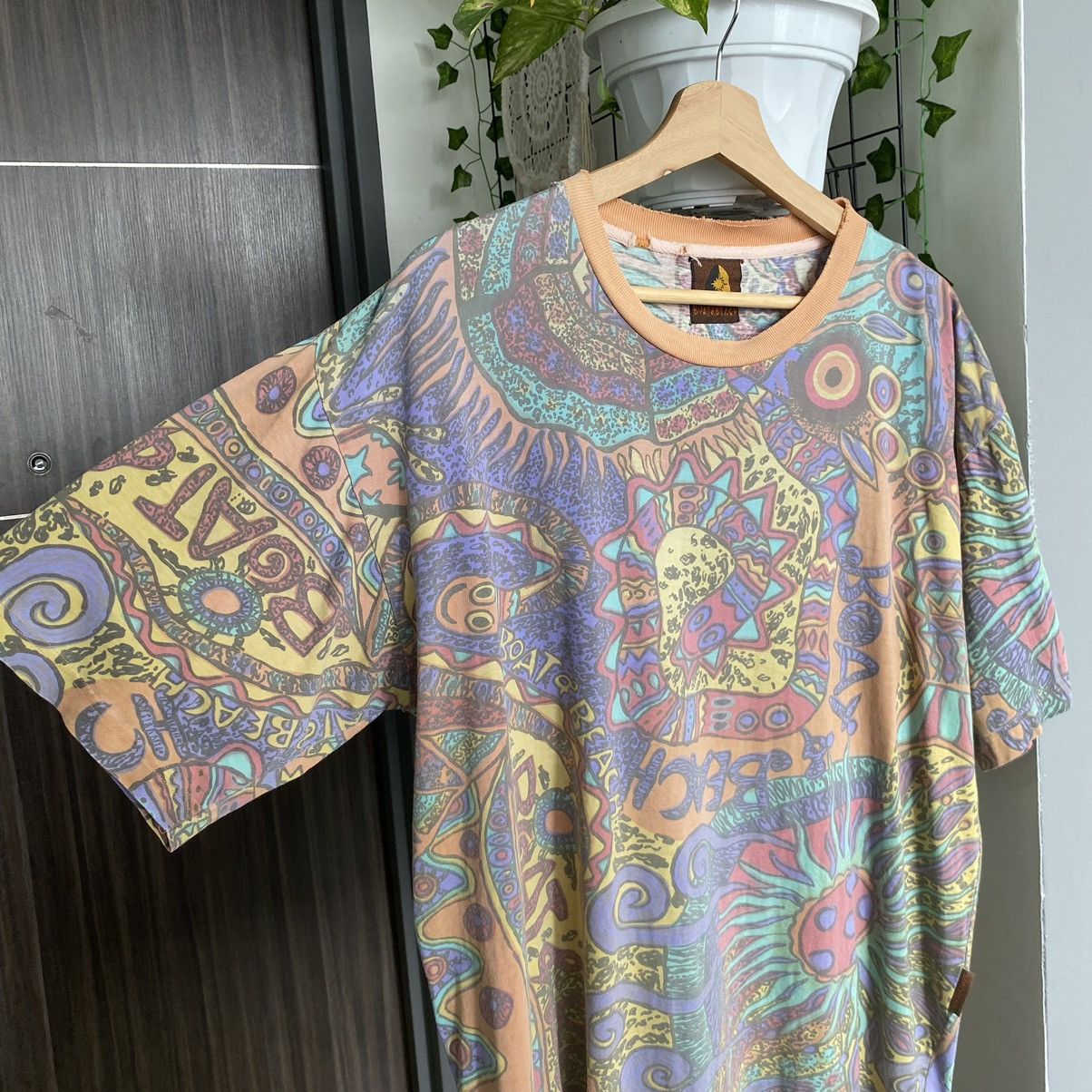 Vintage Thrashed Faded Vintage 90s Boat & Beach Surf ERD GRUNGE TEE Size US XL / EU 56 / 4 - 4 Thumbnail