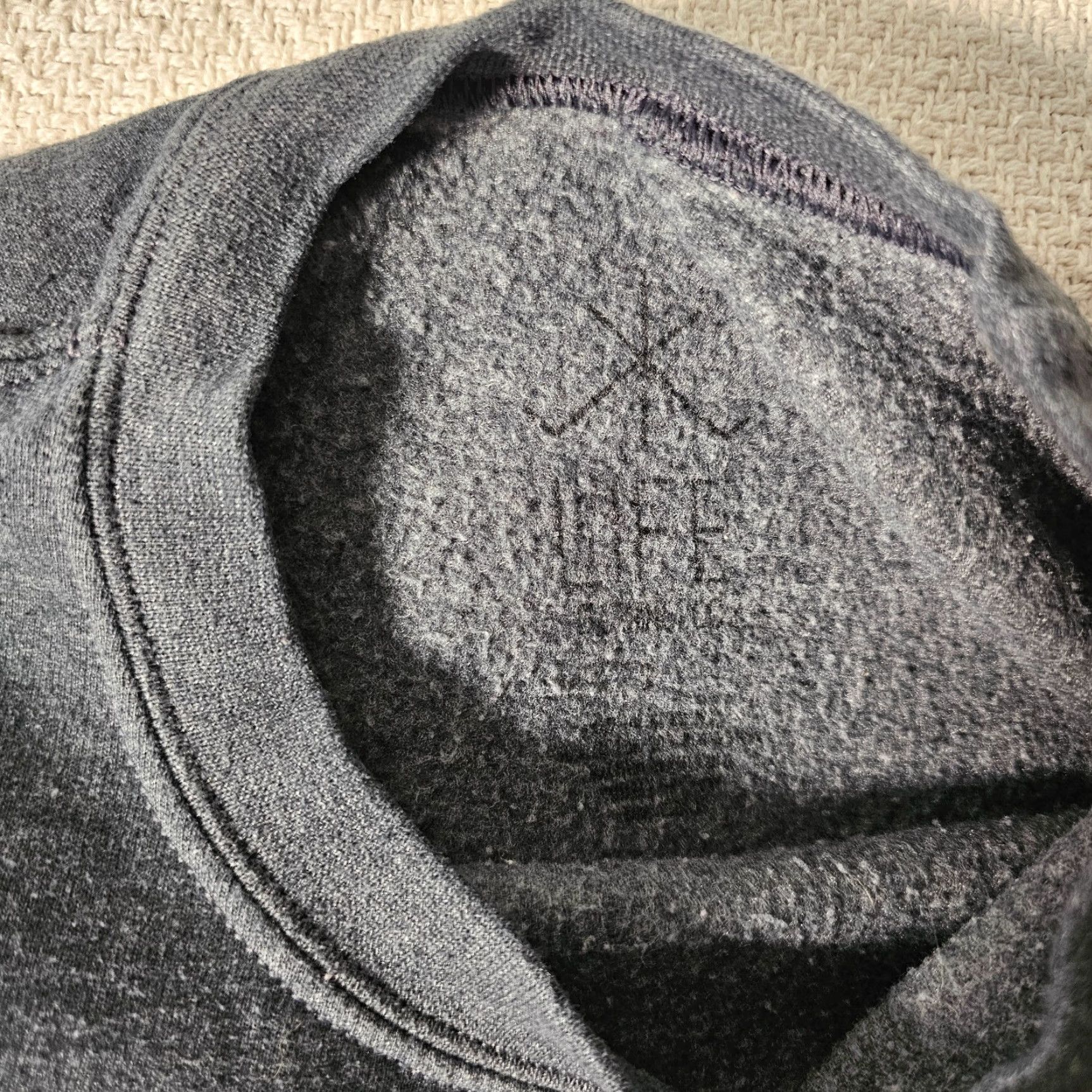 Vintage WOODSTOCK 1969 Sweater Life Clothing Co Gray Small Unisex Adults Long Sleeve Casual Size S / US 4 / IT 40 - 3 Thumbnail