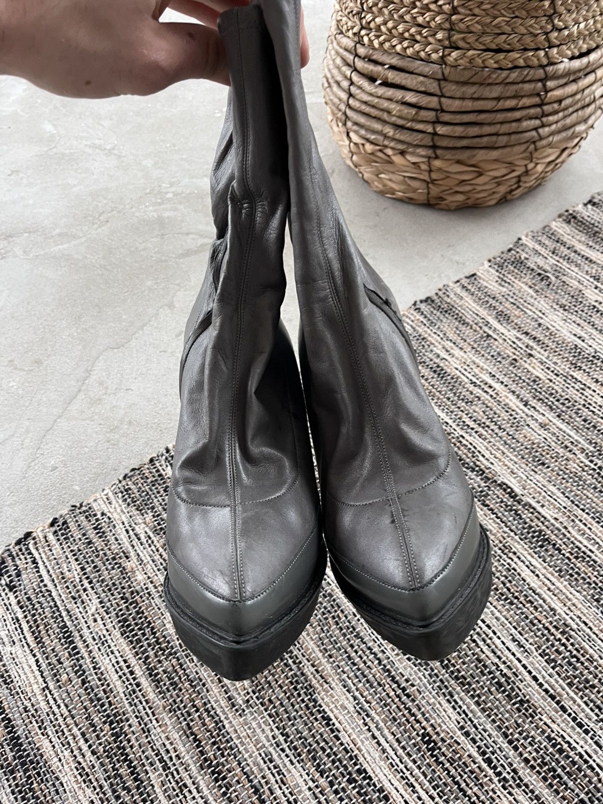 Gucci Rare Gucci Wimbledon Grey Leather Platform Ankle Heels Boots Size US 8.5 / IT 38.5 - 18 Thumbnail
