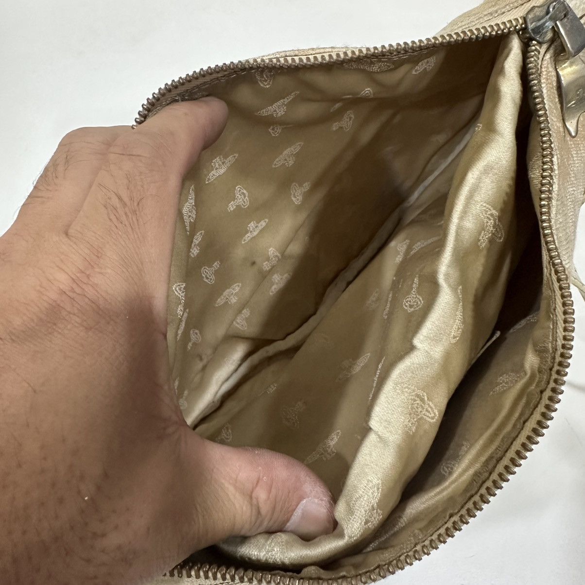 Vivienne Westwood ‼️YES‼️ VINTAGE VIVIENNE WESTWOOD CROSSBODY LIKE SAUMUR BAG Size ONE SIZE - 16 Thumbnail
