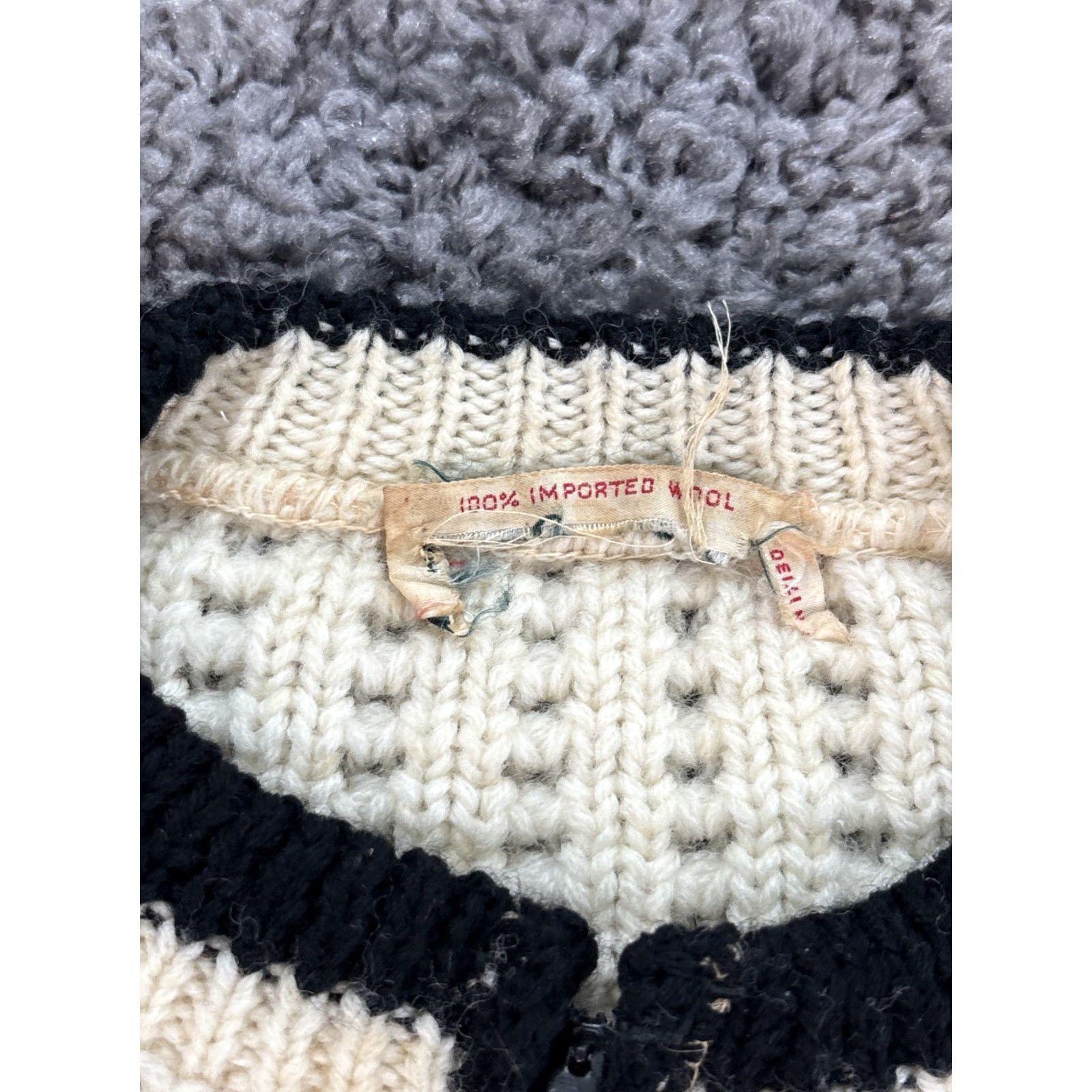 Vintage VINTAGE Hand Knitted Wool Cardigan Sweater Womens Medium Ivory Cable Knit Crew Neck Fisherman 90s Size M / US 6-8 / IT 42-44 - 4 Thumbnail