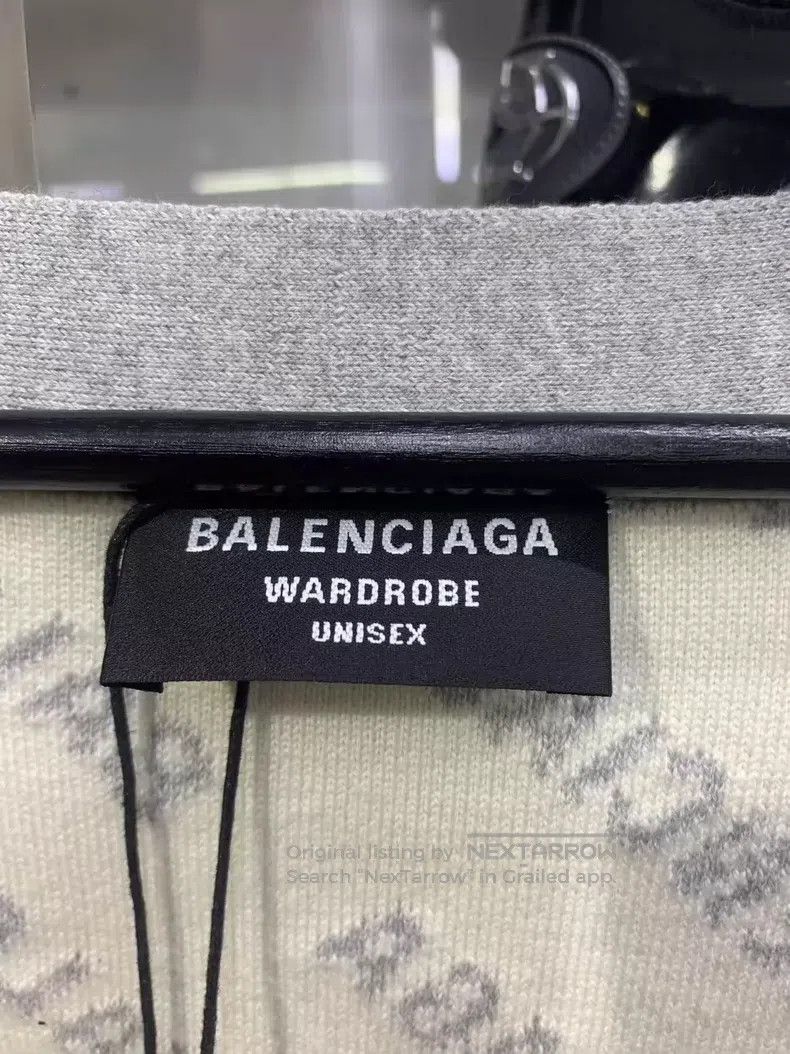 Balenciaga Balenciaga Letter Printed V-Neck Long Sleeve Single Breast Size US S / EU 44-46 / 1 - 3 Thumbnail