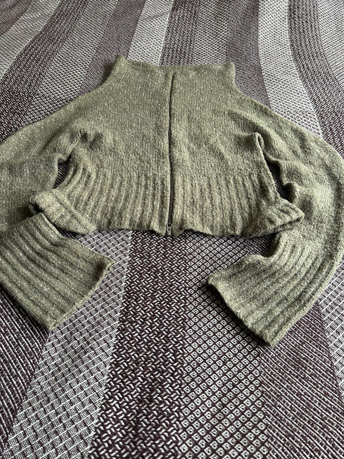 Armani × Japanese Brand Archive Armani Jeans Sweater Avantgarde Japanese Style SZ 44 Size M / US 6-8 / IT 42-44 - 4 Thumbnail