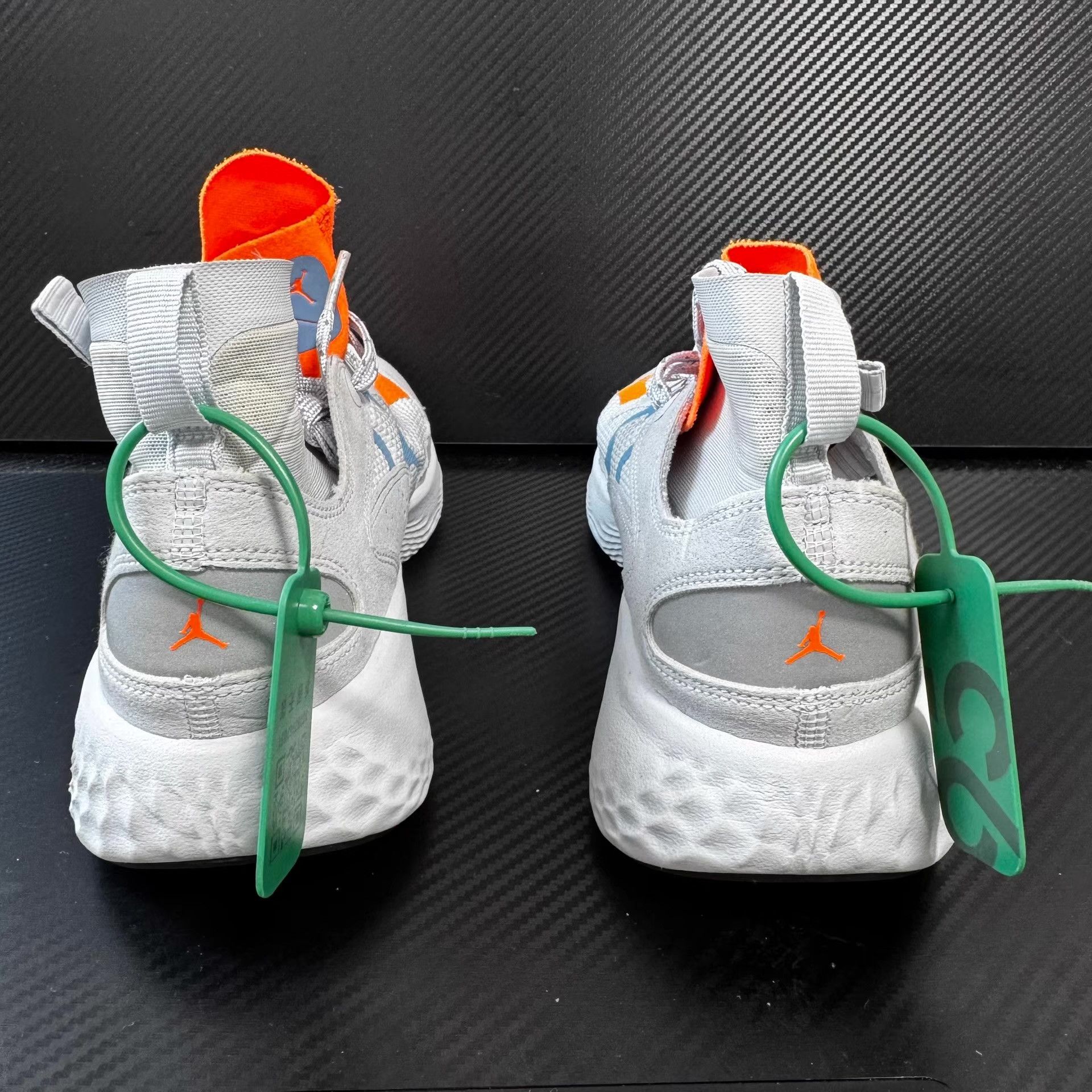 Nike Jordan Delta 3 Mid White Blue Orange Colorway Q10 Size US 8.5 / EU 41-42 - 3 Thumbnail