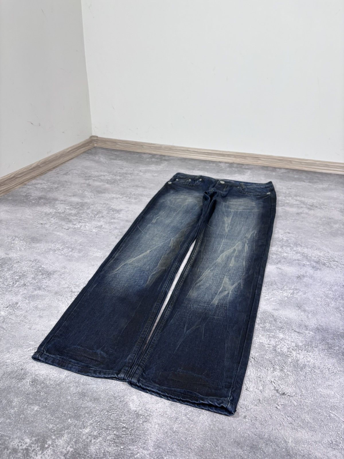 Japanese Brand Vintage Justing Y2K Dark Blue Faded Wash Denim Jeans Size US 32 / EU 48 - 3 Thumbnail