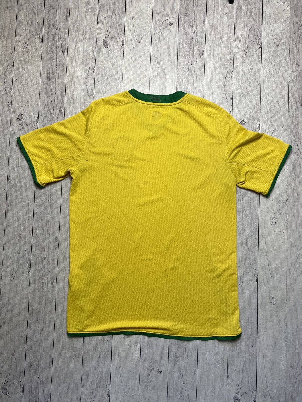 Nike Vintage Nike Brazil jersey tee Brasil Size US M / EU 48-50 / 2 - 9 Thumbnail