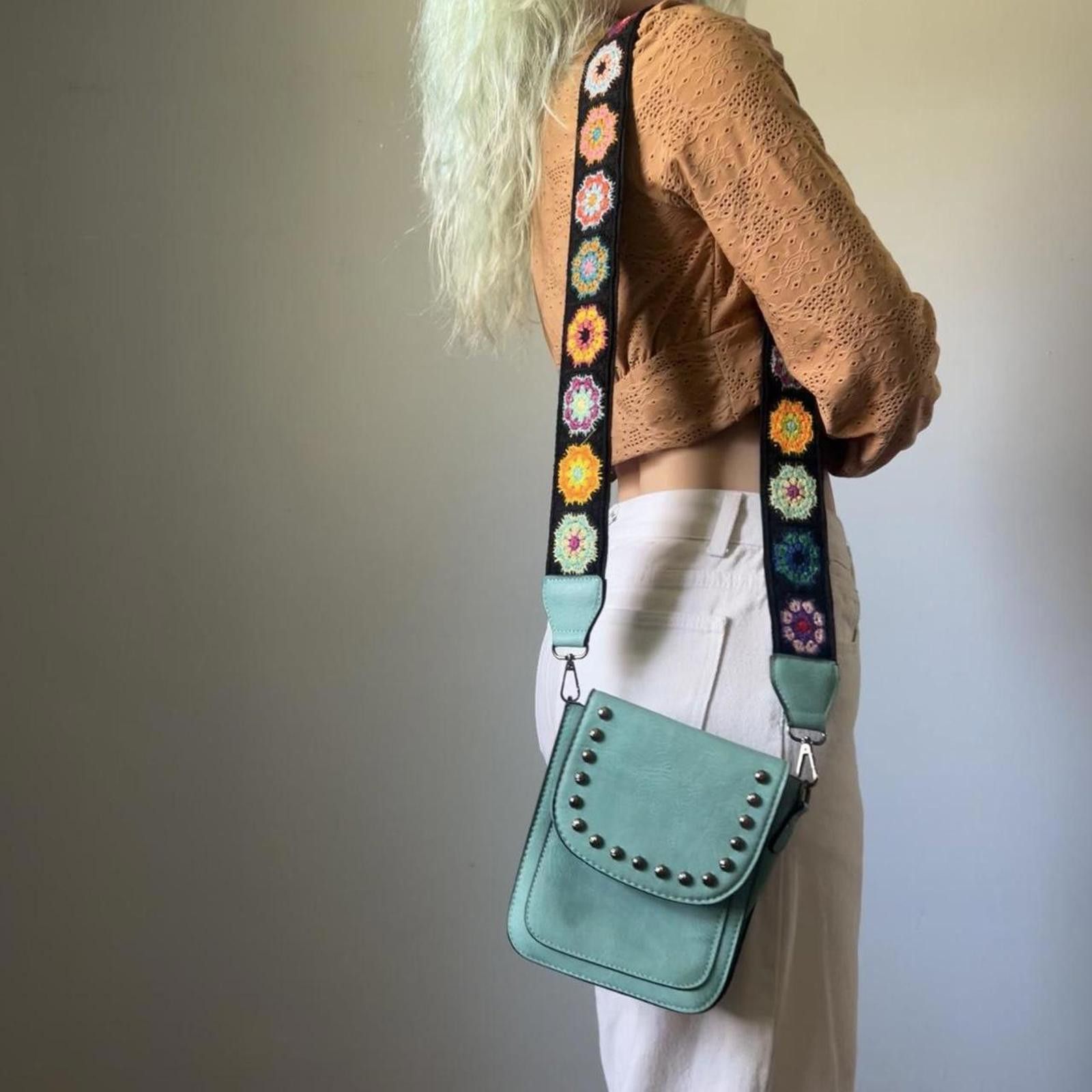 Other Studded turquoise crossbody bag with crochet floral strap Size ONE SIZE - 5 Thumbnail