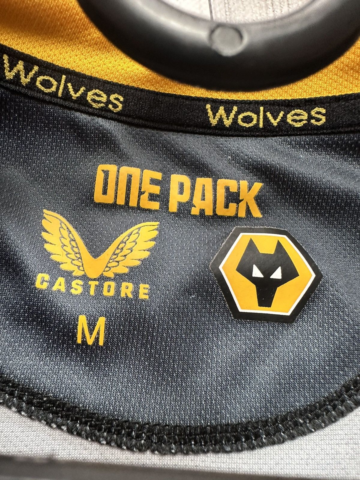 Other Wolverhampton soccer jersey Castore rare size M grey away Size US M / EU 48-50 / 2 - 5 Thumbnail