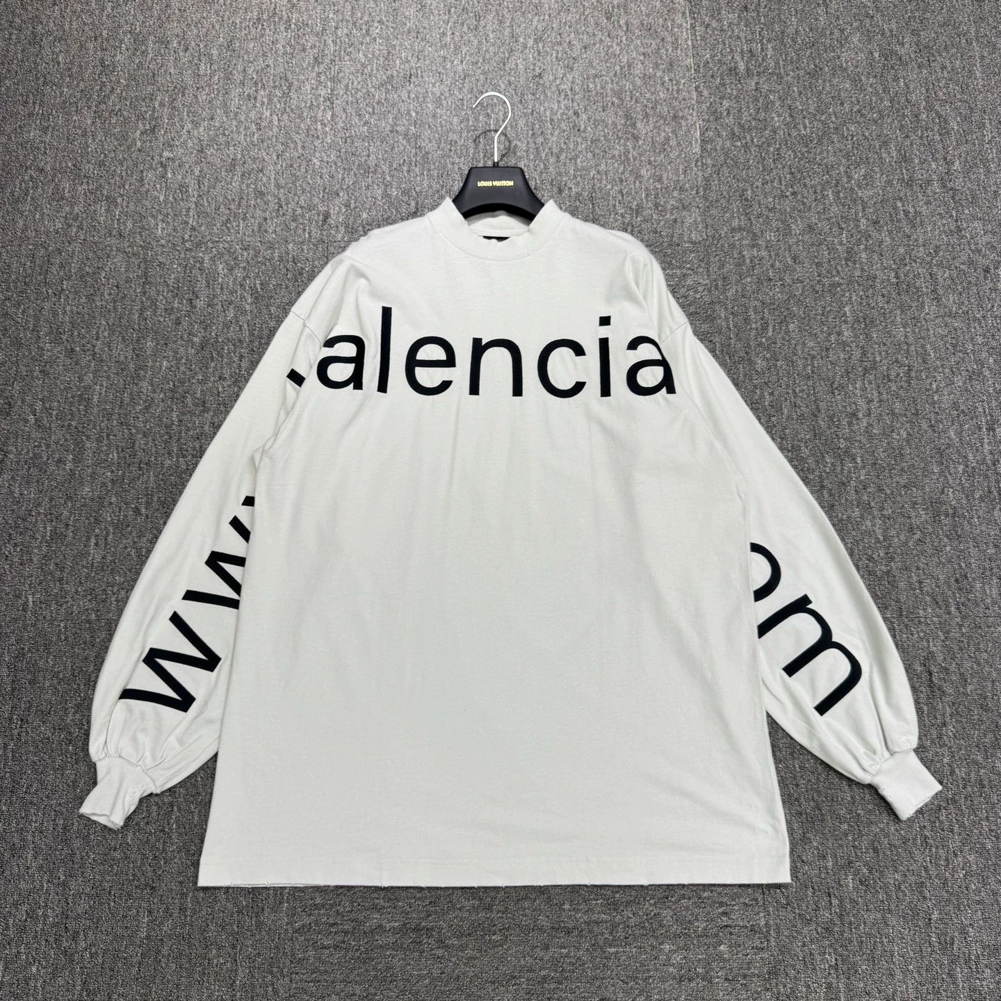 Balenciaga Balenciaga Embroidered Logo Long Sleeve Size 1 Size S / US 4 / IT 40 - 1 Thumbnail
