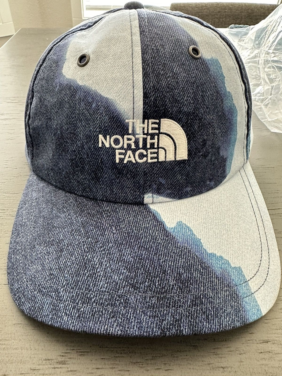 Supreme × The North Face Supreme x The North Face Bleached Denim Print 6 Panel Hat Size ONE SIZE - 3 Thumbnail