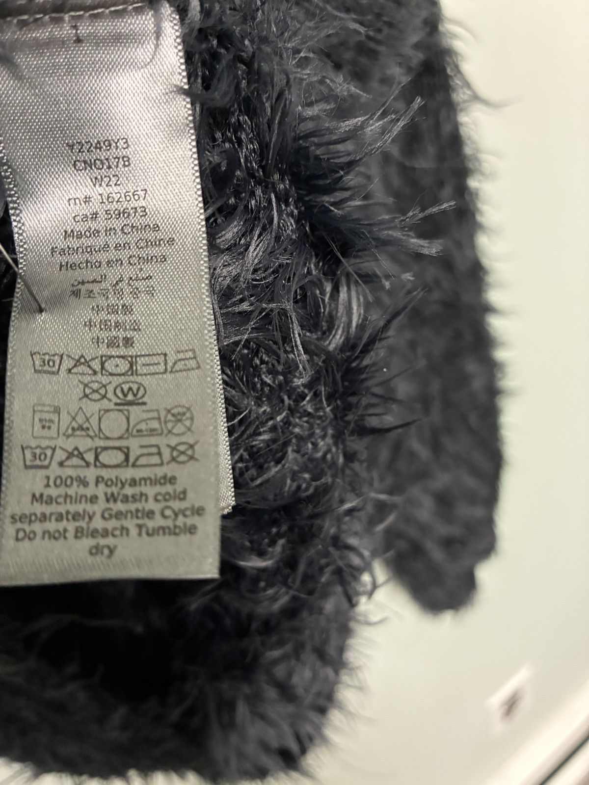 John Varvatos Black Fuzzy Sweater medium Size US M / EU 48-50 / 2 - 10 Thumbnail