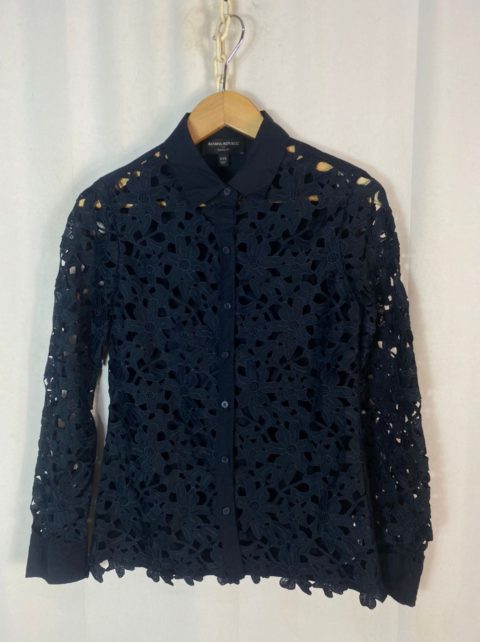 Banana republic button up blouse shirt
