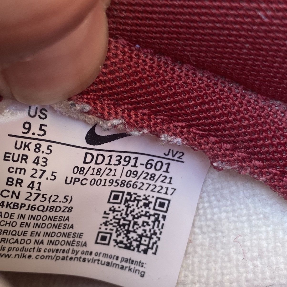 Nike Size 9.5 - Nike Dunk Low retro Team Red Size US 9.5 / EU 42-43 - 7 Thumbnail