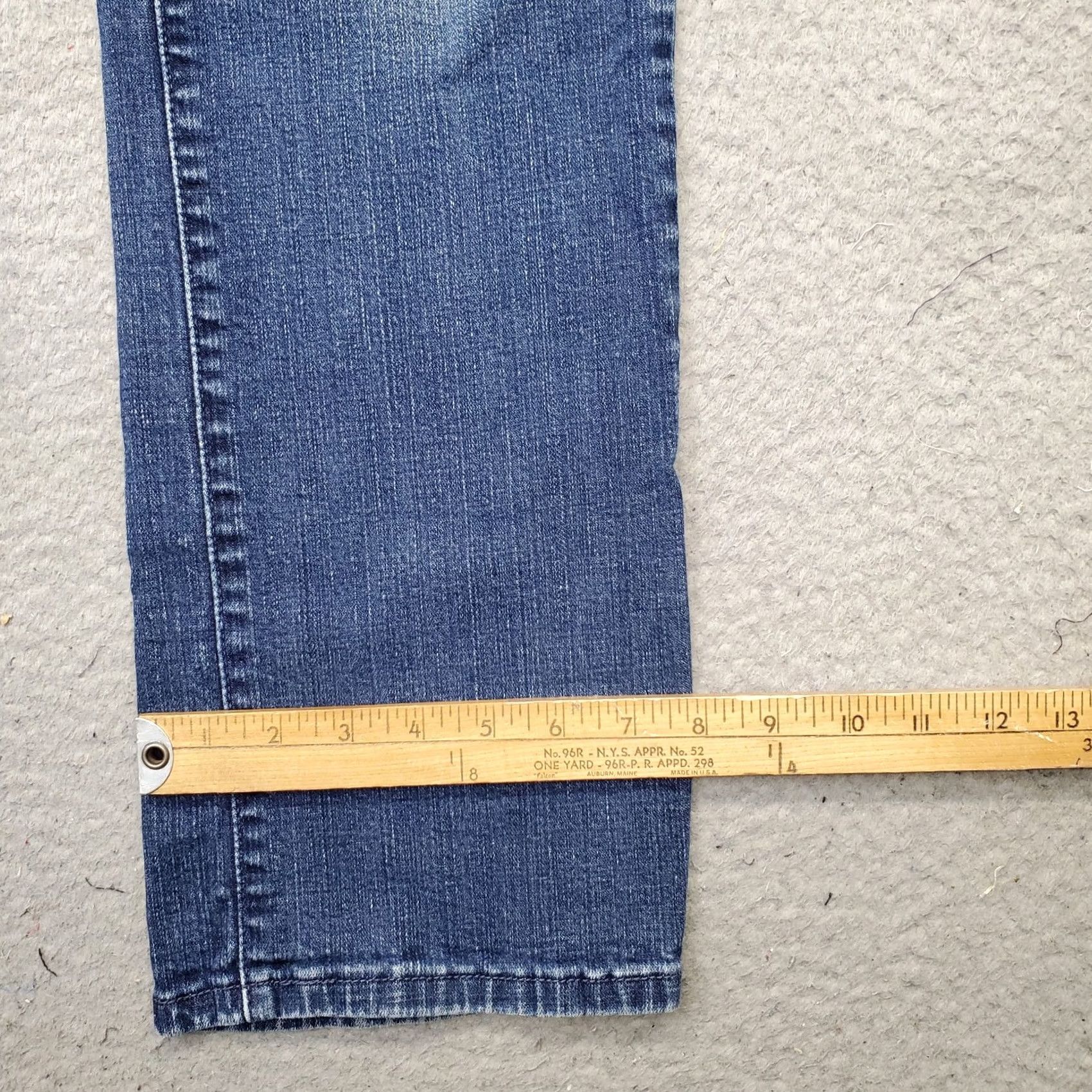 Levi's Levi's 505 Jeans Womens Size 10 Blue Denim Straight Leg 5-Pocket Regular Inseam 30" Vintage: No Size 32" / US 10 / IT 46 - 5 Thumbnail