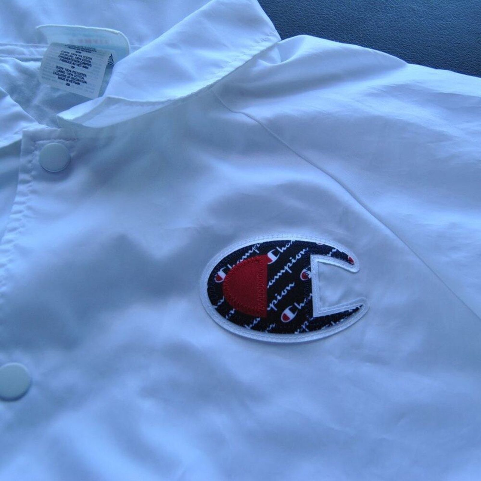 Champion Champion X-Small Button Up Rain Jacket White w/ Tie Waist Size XS / US 0-2 / IT 36-38 - 2 Thumbnail