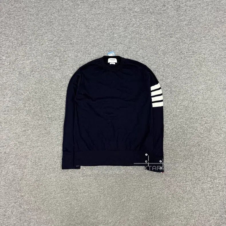 Thom Browne Thom Browne Knit sweater Size US XL / EU 56 / 4 - 1 Thumbnail