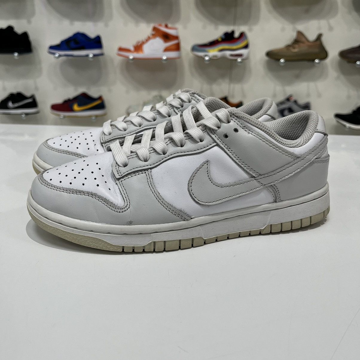 Nike Nike Dunk Low Photon Dust (W) Size US 7.5 / IT 37.5 - 2 Thumbnail