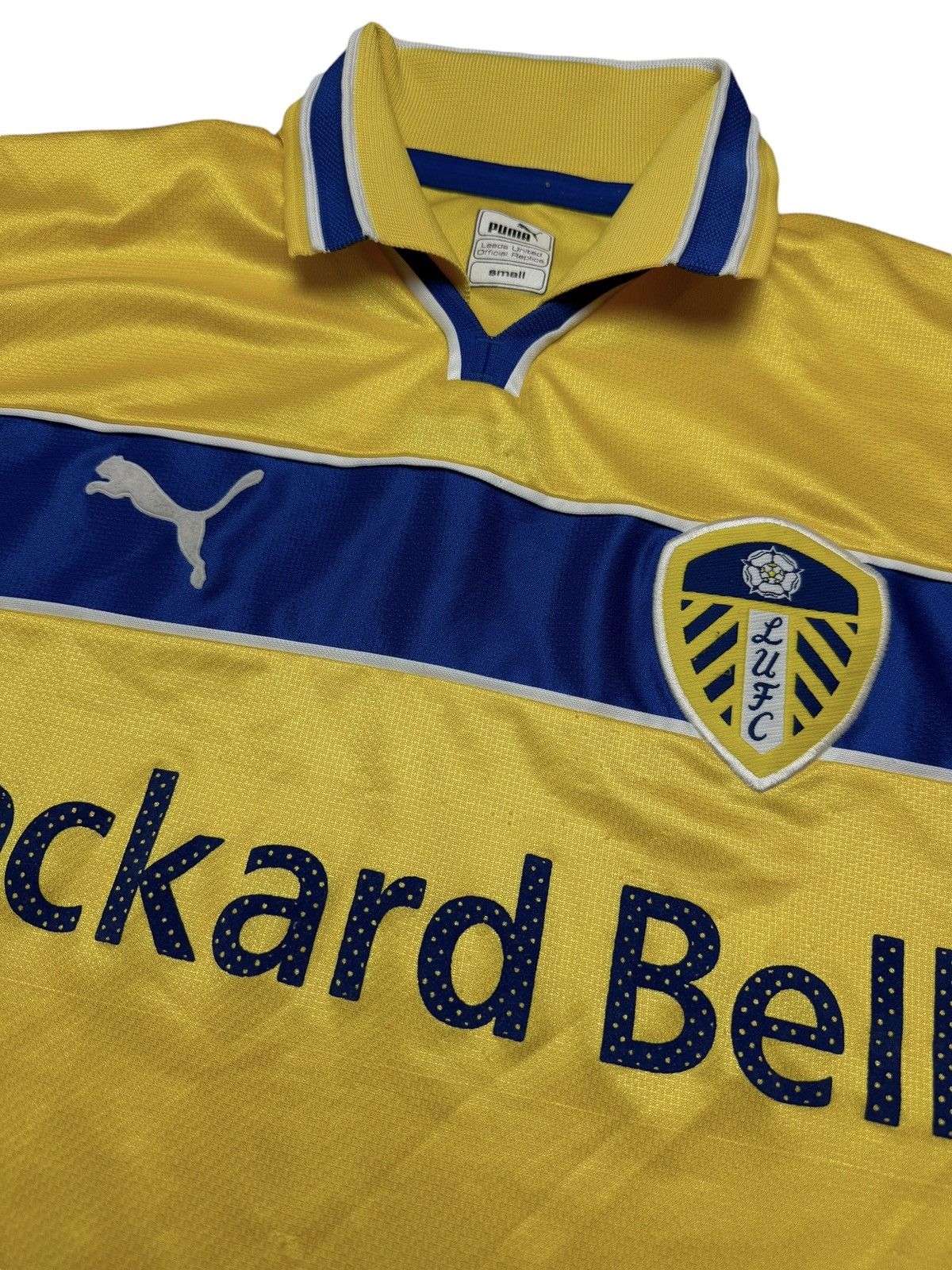 Puma Leeds United 1999-2000 Puma football Jersey Size US S / EU 44-46 / 1 - 8 Thumbnail
