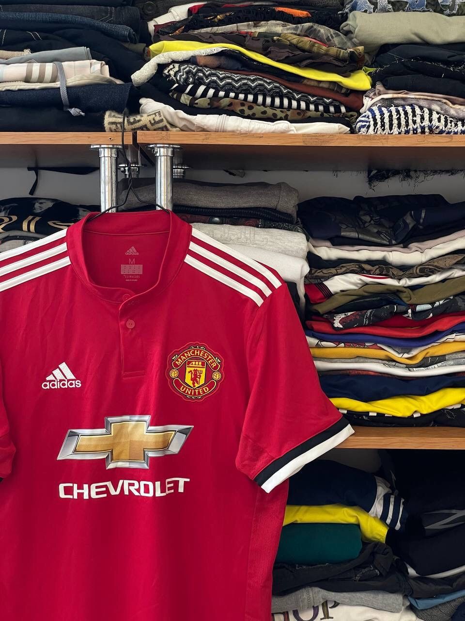 Nike Nike Manchester Unied 2016/ 2017 home jersey Size US M / EU 48-50 / 2 - 4 Thumbnail