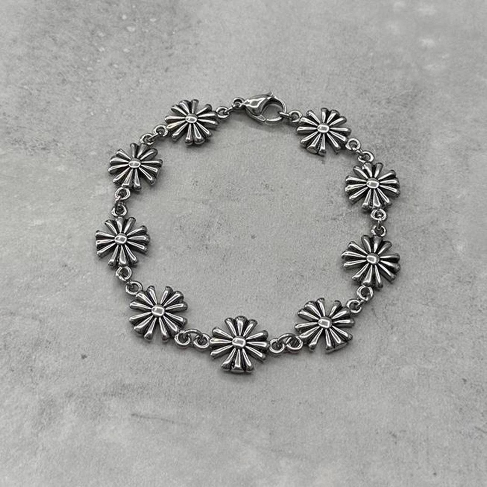 Other Vintage style chrome clover charm MENS Size ONE SIZE - 1 Thumbnail