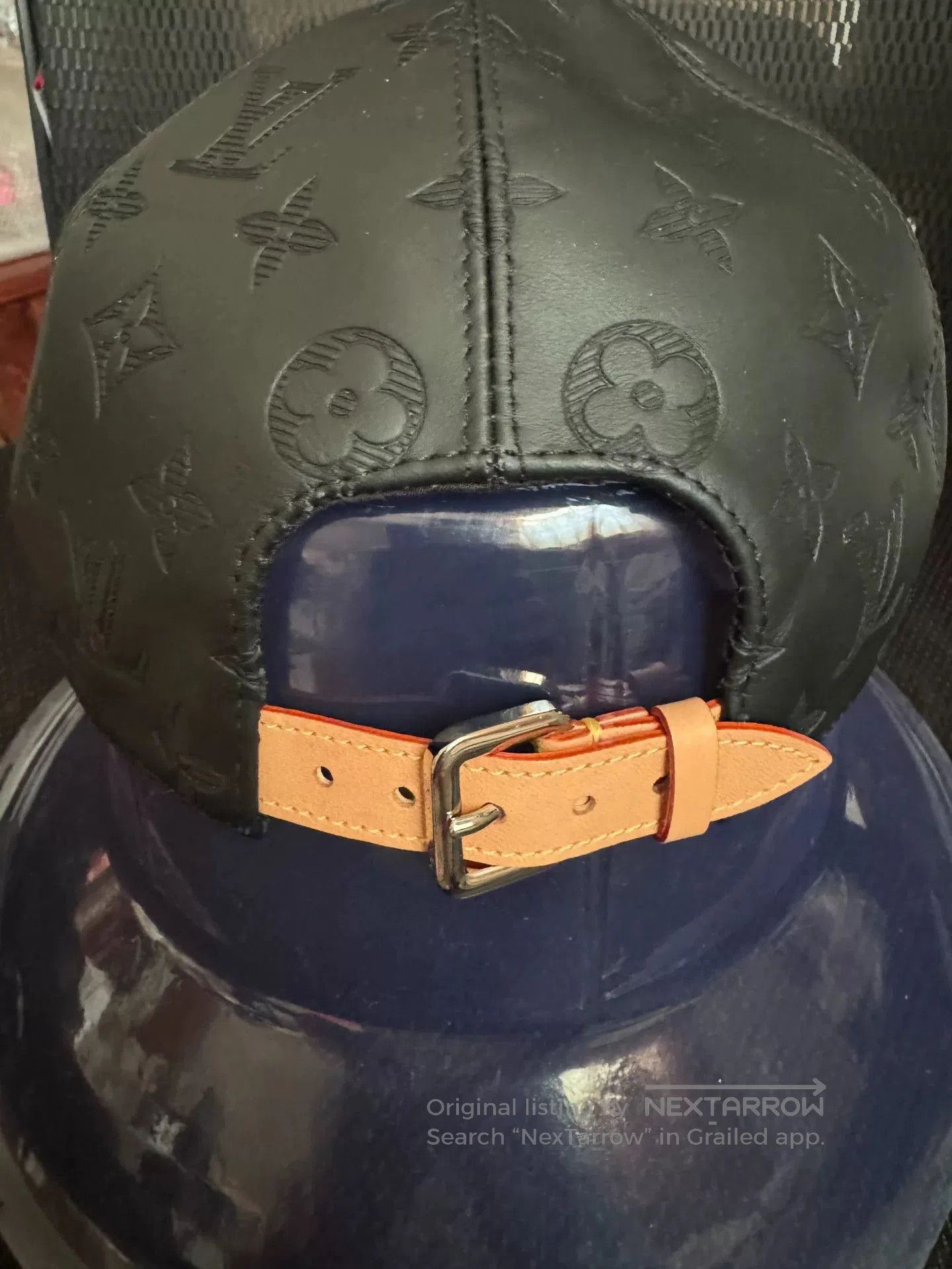 Louis Vuitton lv embossed leather cap. Size ONE SIZE - 2 Thumbnail